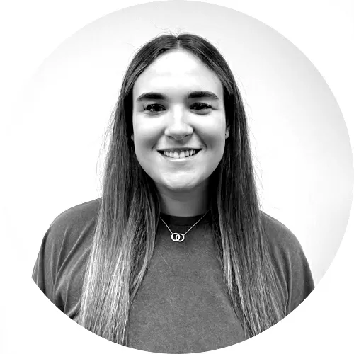 Eleanor - Group Booking Specialist