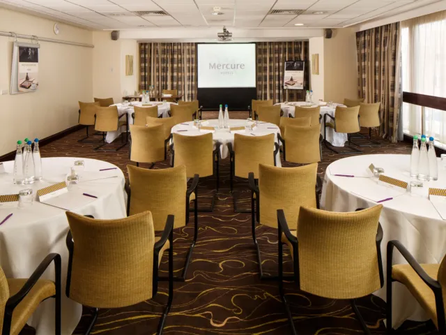 Team building event at Mercure Manchester Piccadilly Hotel