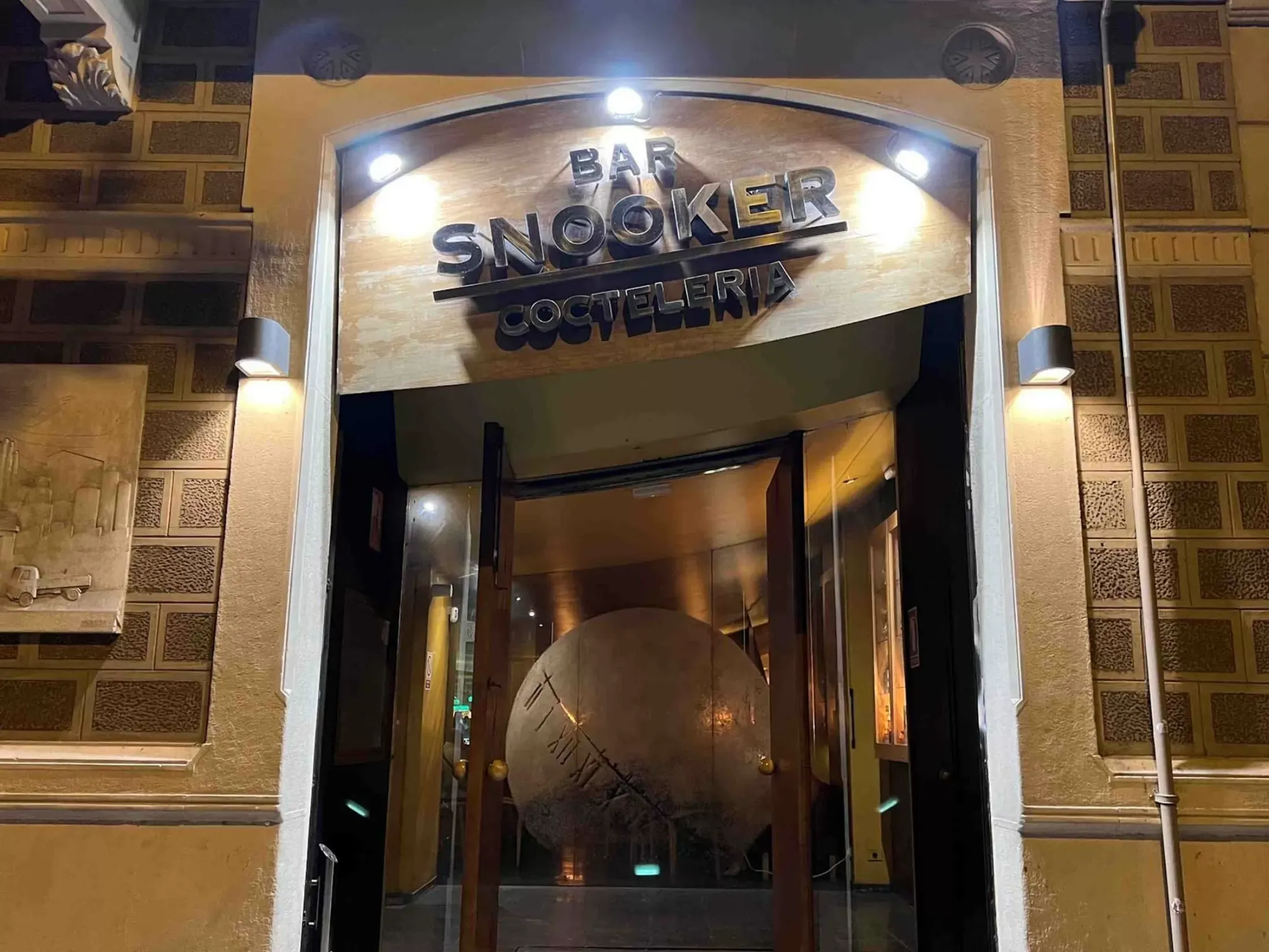 Snooker - Best Bars in Barcelona