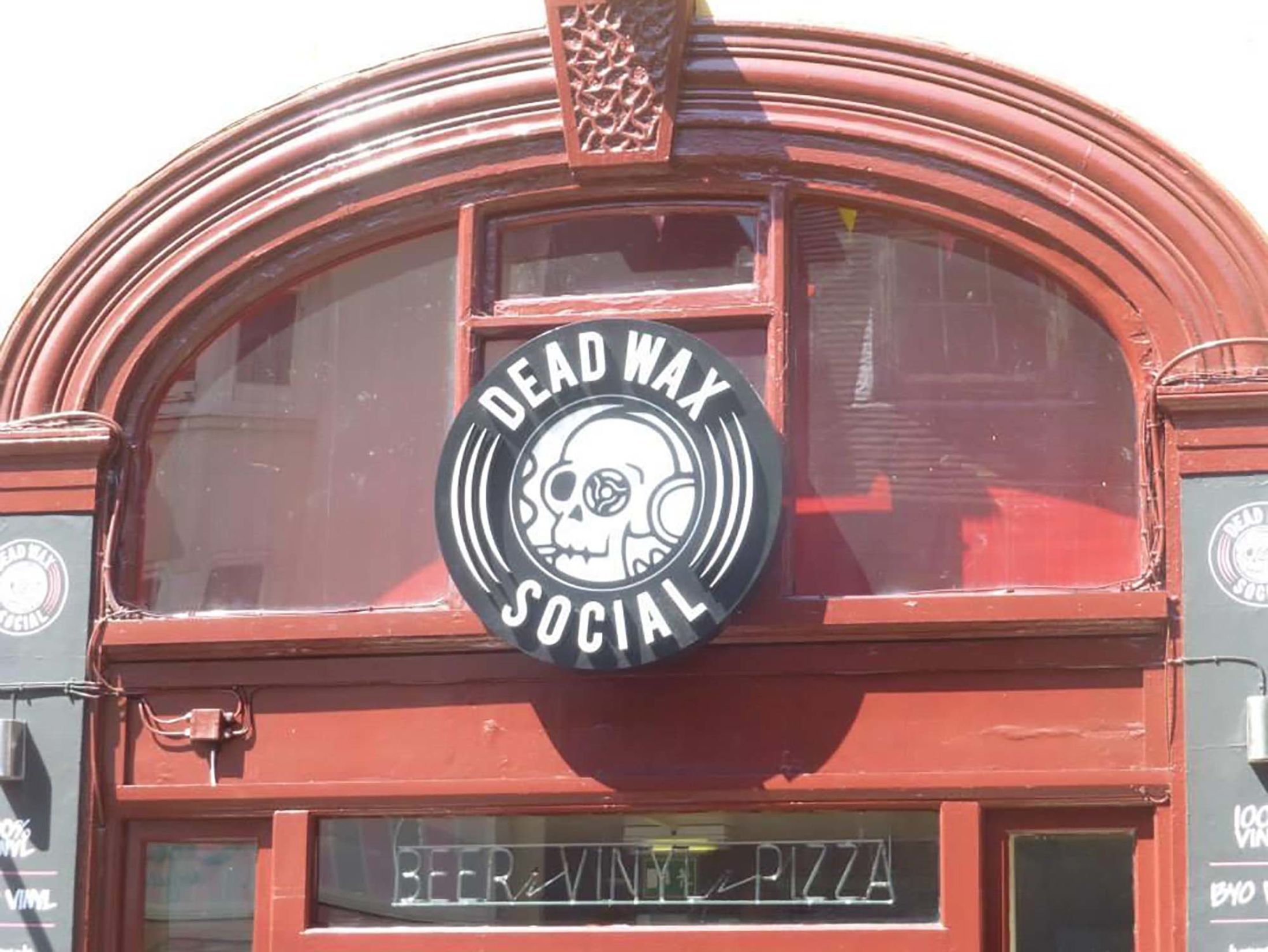 Best Bars in Brighton - Dead Wax Social