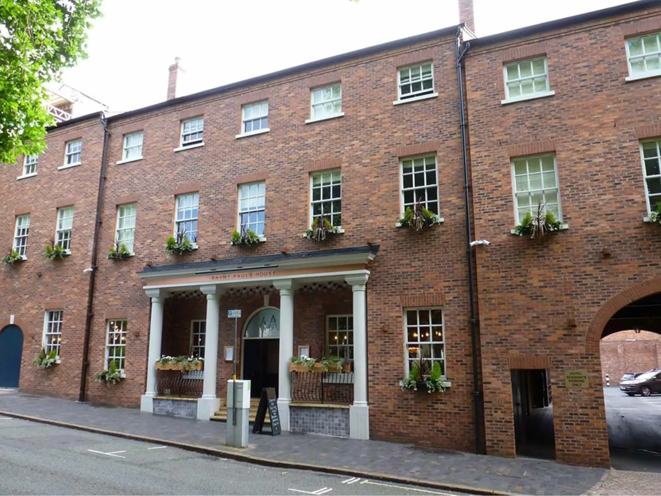 Best Hotels in Birmingham - St Pauls House