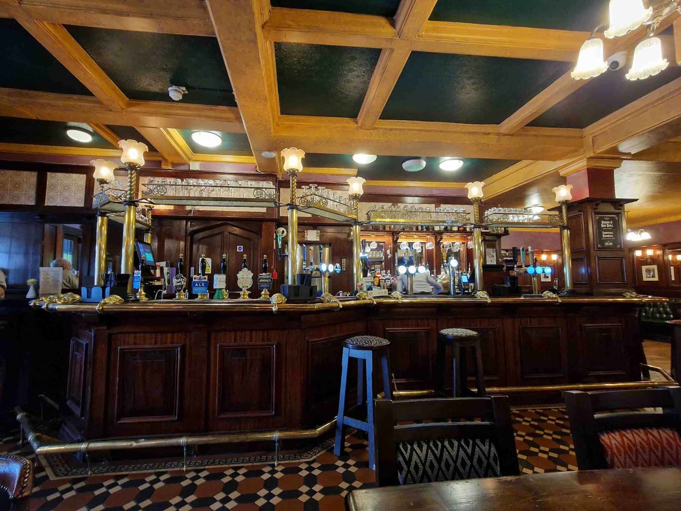 Best Pubs in Cardiff - The Blue Bell