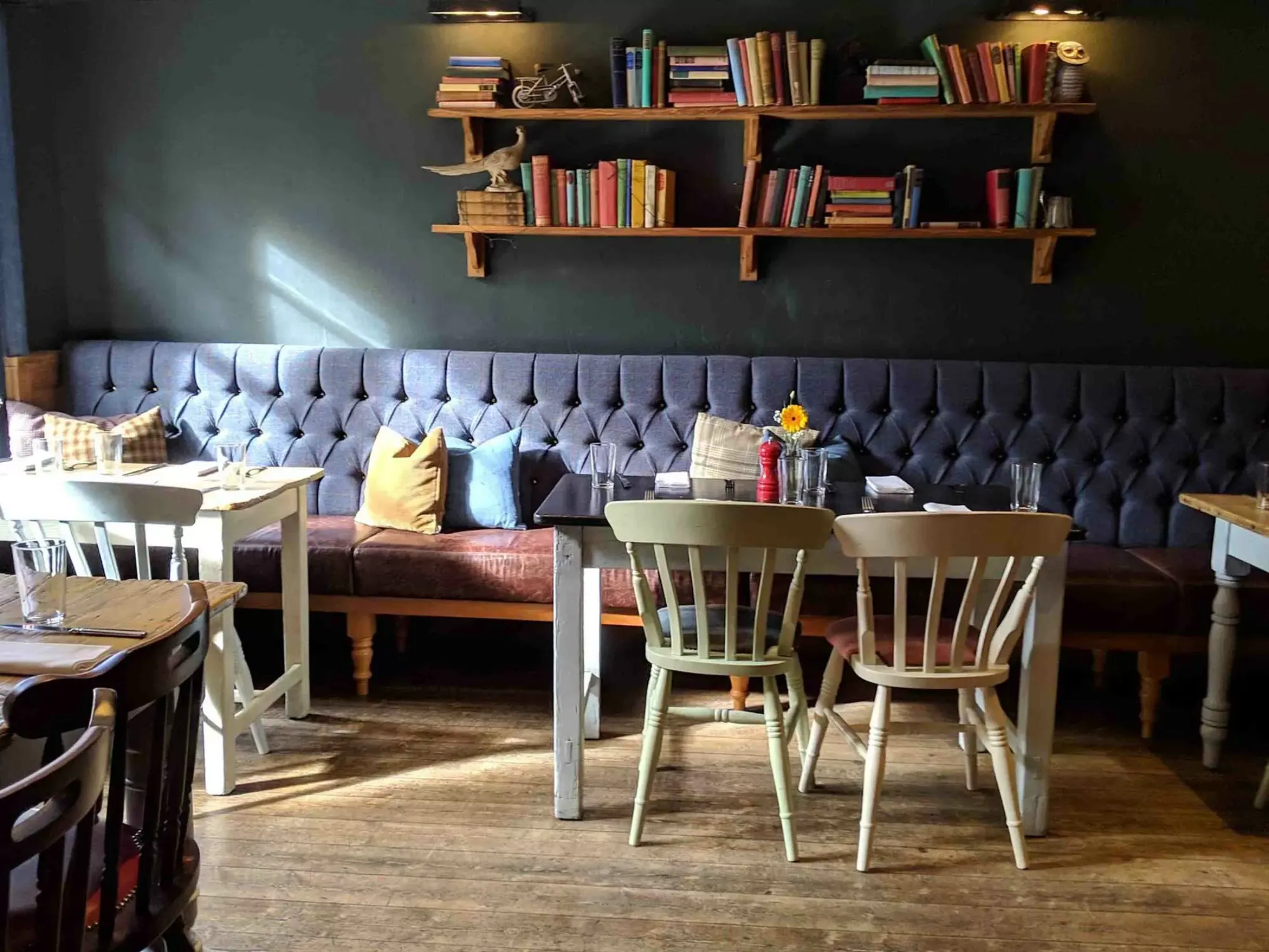 Best Pubs in Windsor - Bel & The Dragon Windsor