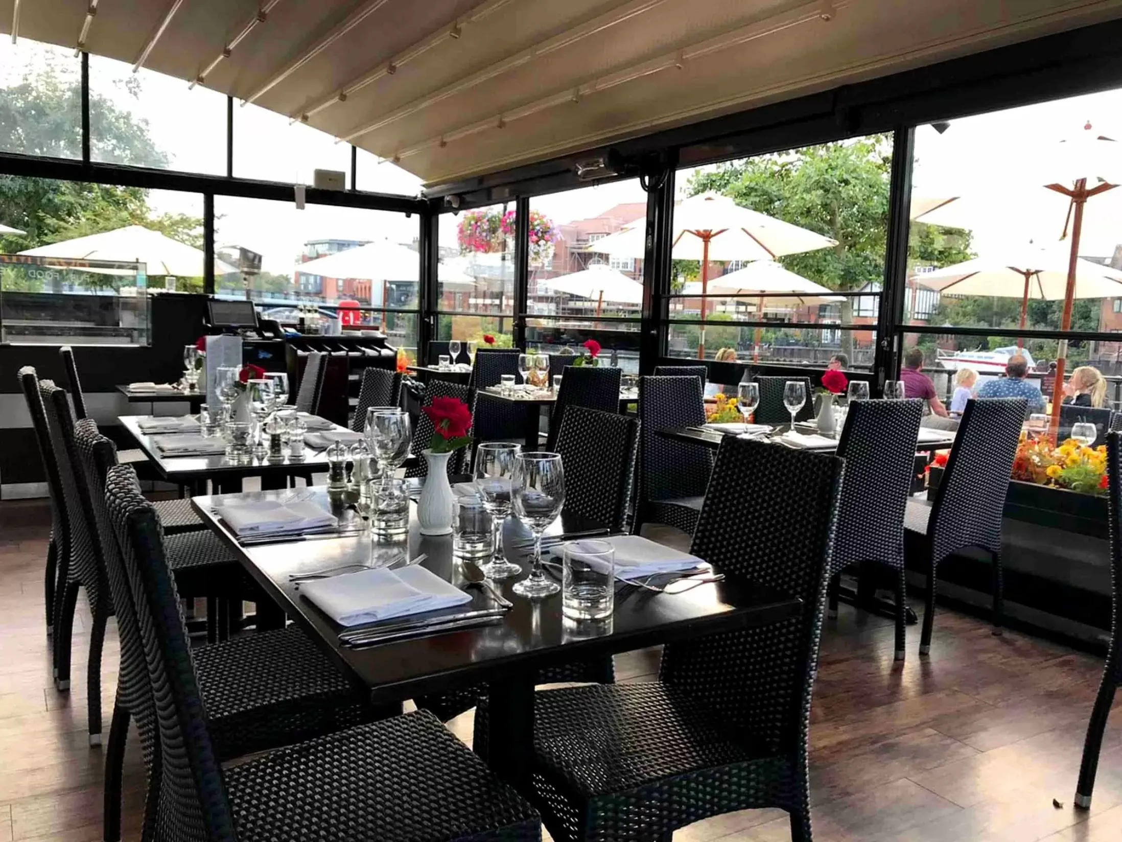 Best Pubs in Windsor - The Boatman