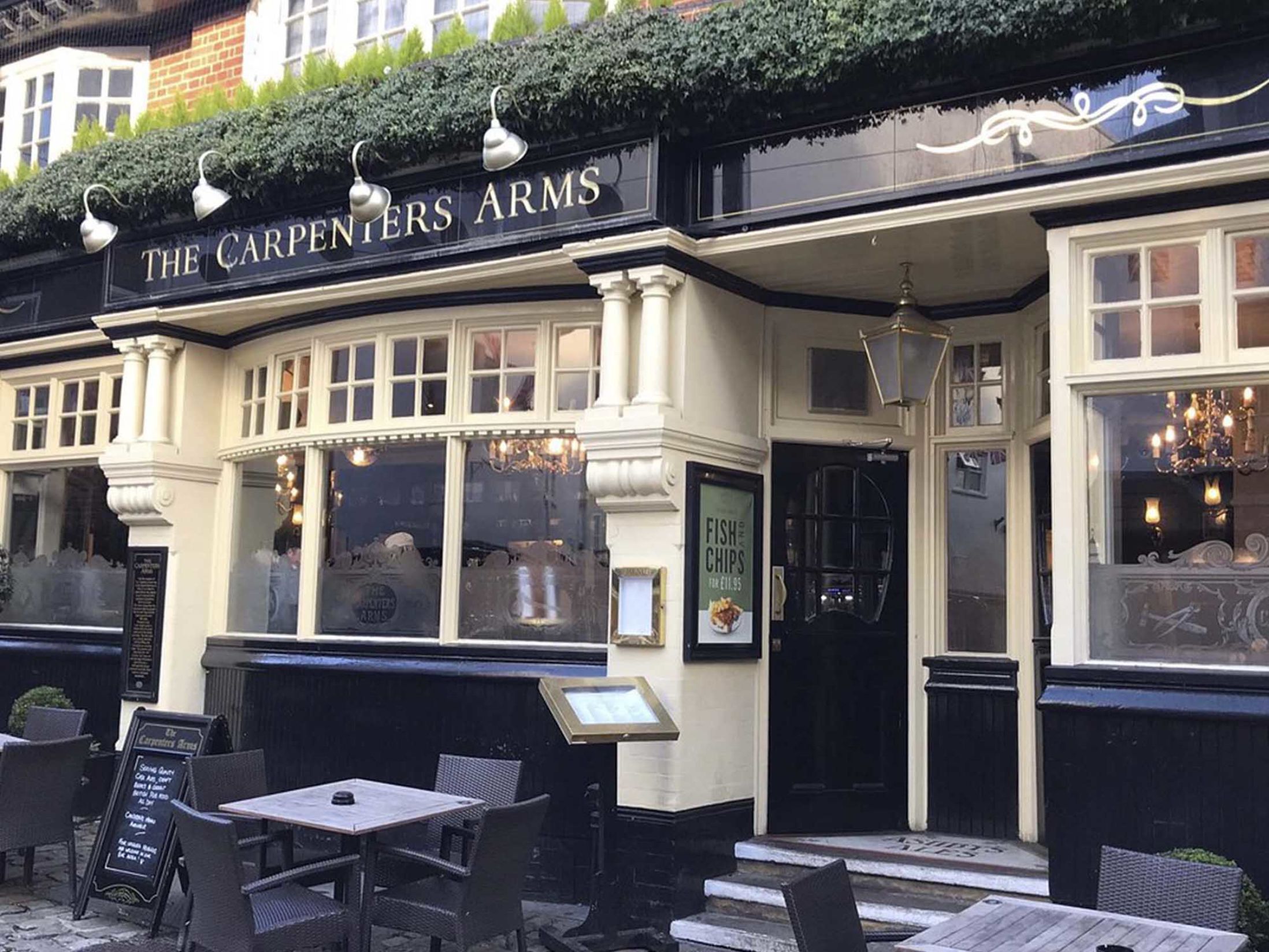 Best Pubs in Windsor - The Carpenters Arms