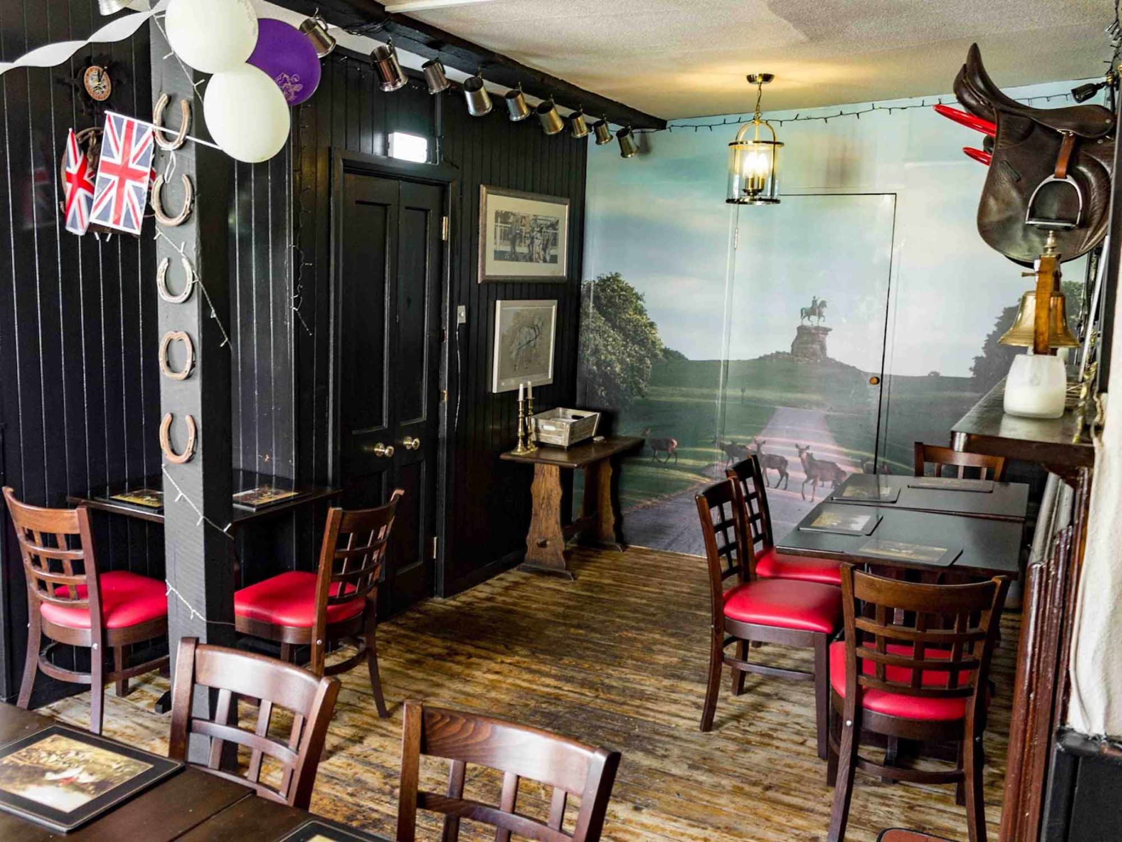 Best Pubs in Windsor - The Horse & Groom