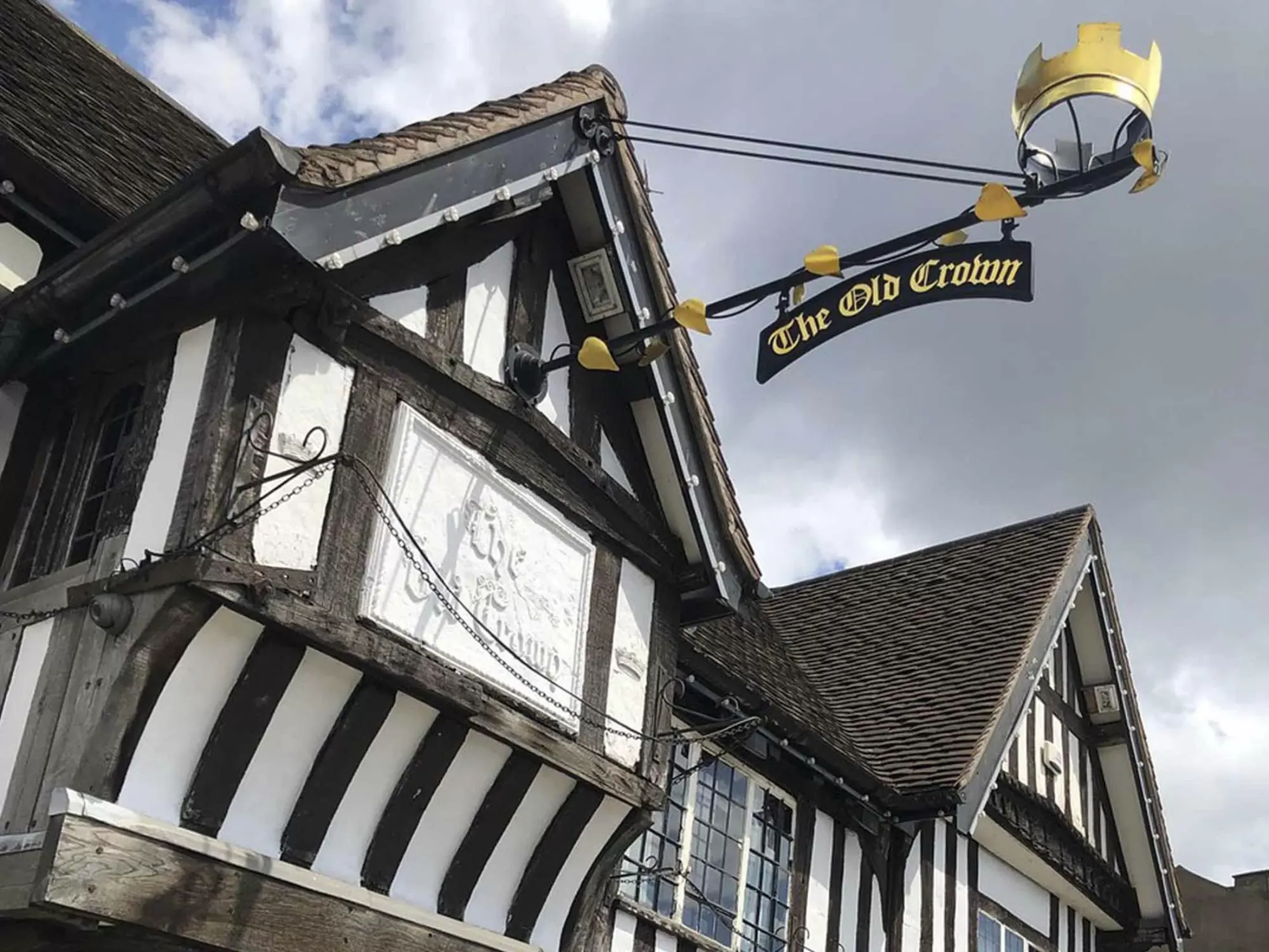 Best Sports Bars in Birmingham - The Old Crown