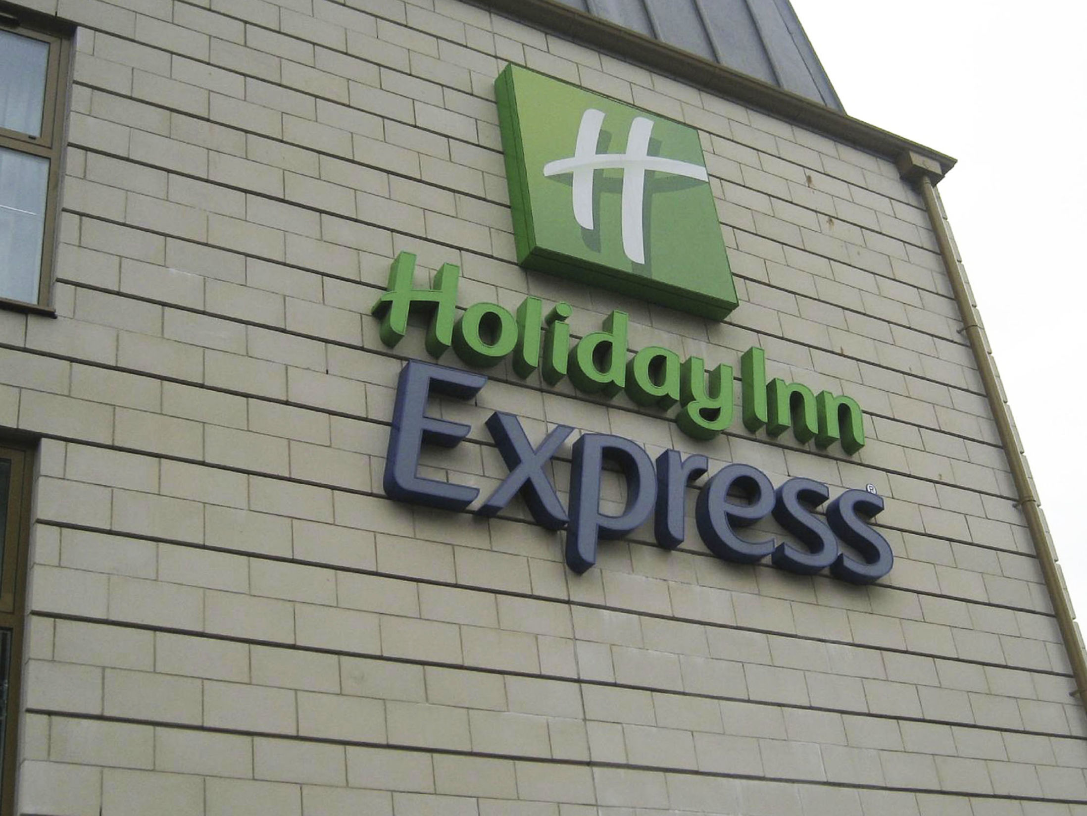 Cheap Hotels in Windsor - Holiday Inn Express