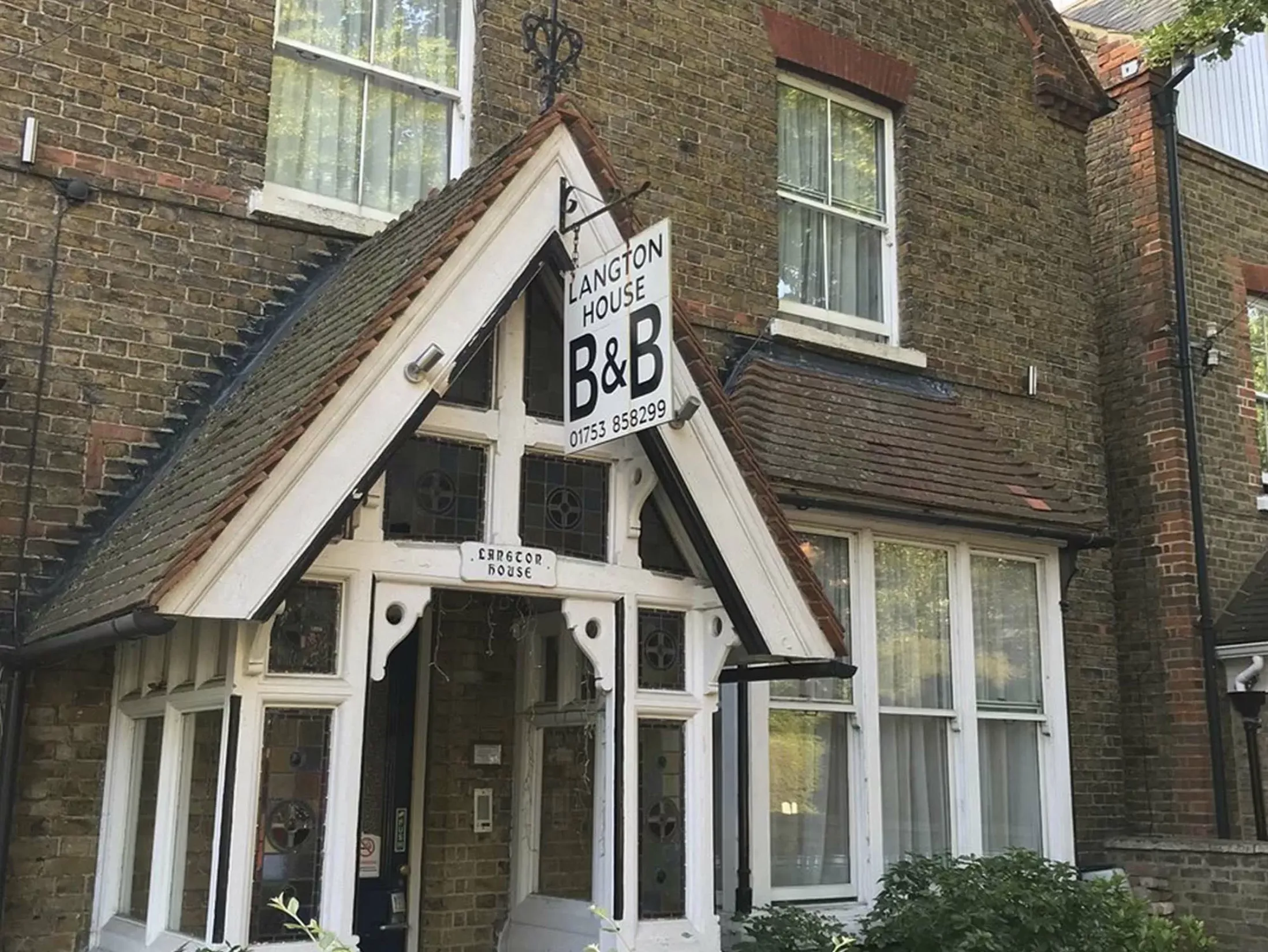 Cheap Hotels in Windsor - Langton House B&B