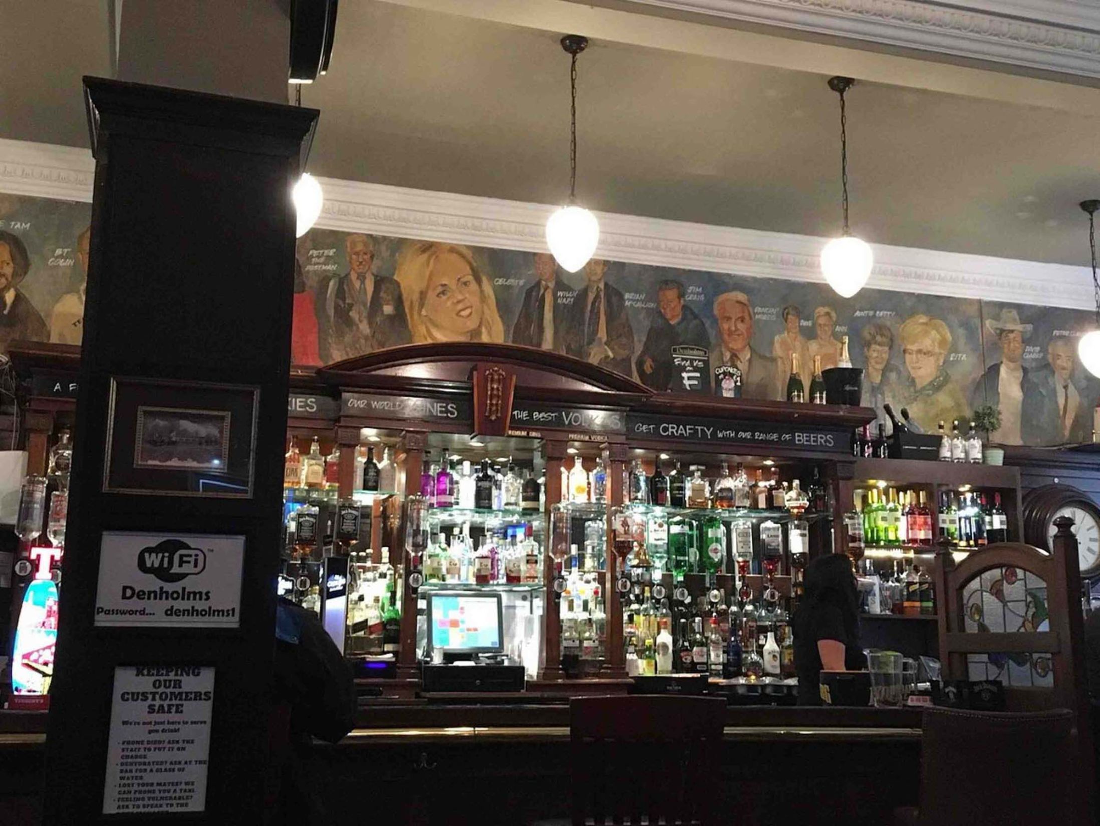 Best Bars in Glasgow - Denholm's Bar