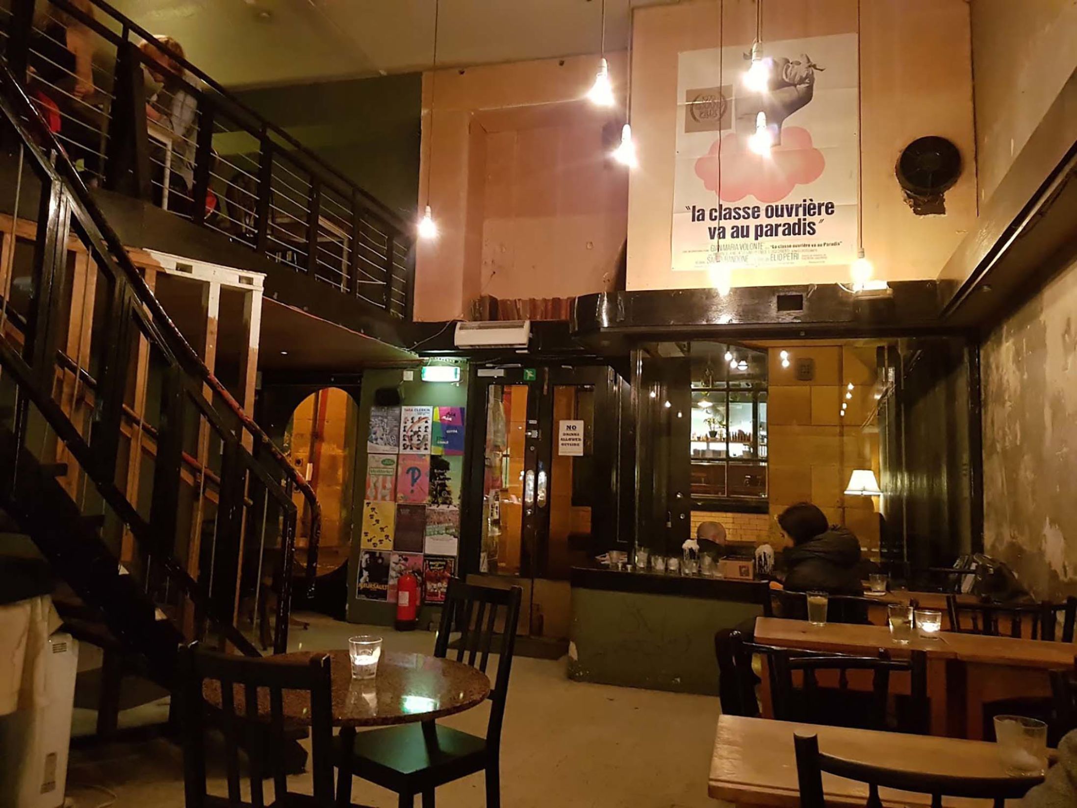 Best Bars in Glasgow - The Old Hairdressers