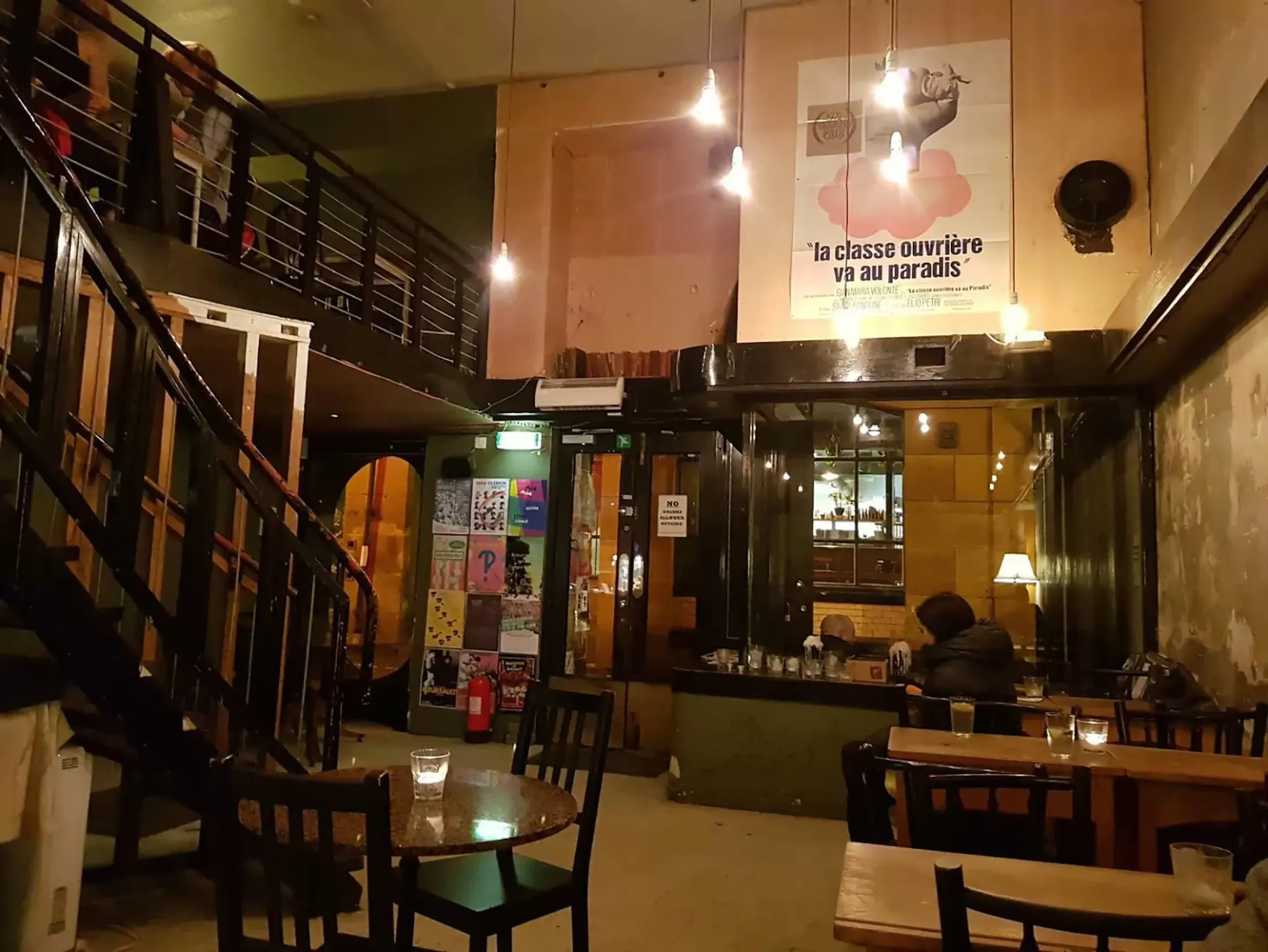 Best Bars in Glasgow - The Old Hairdressers