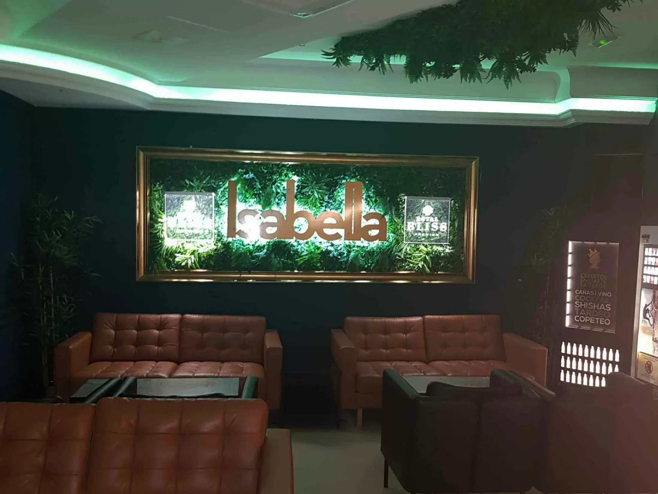 Isabella Lounge Bar - Best Bars in Tenerife