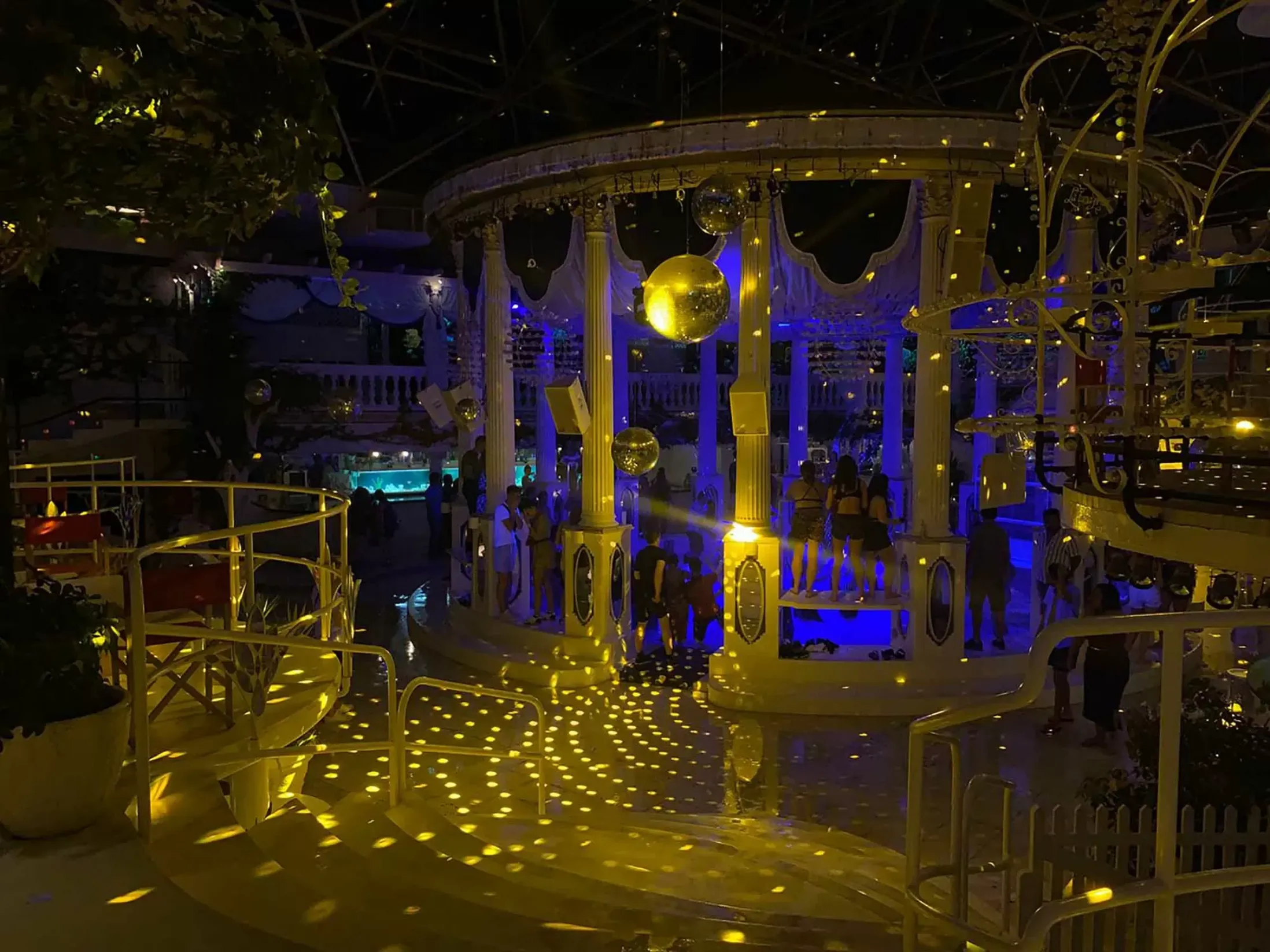 Best Clubs in Ibiza - Es Paradis