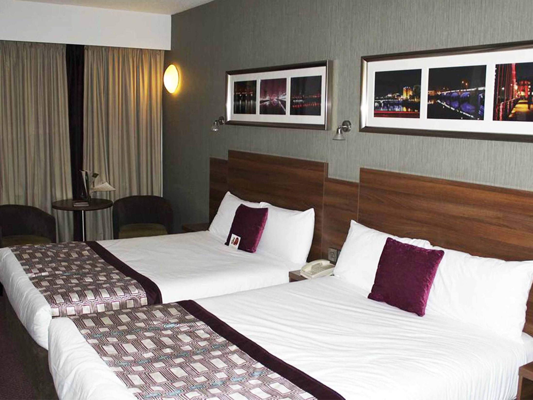 Best Hotels in Glasgow -Jurys Inn