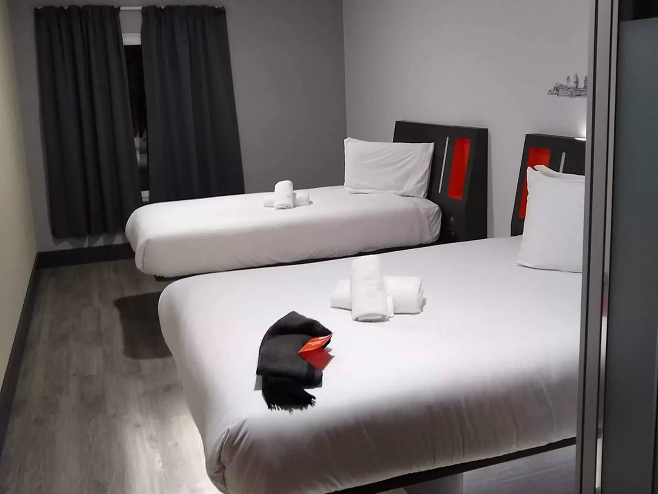 Best Hotels in Leeds - easyHotel Leeds
