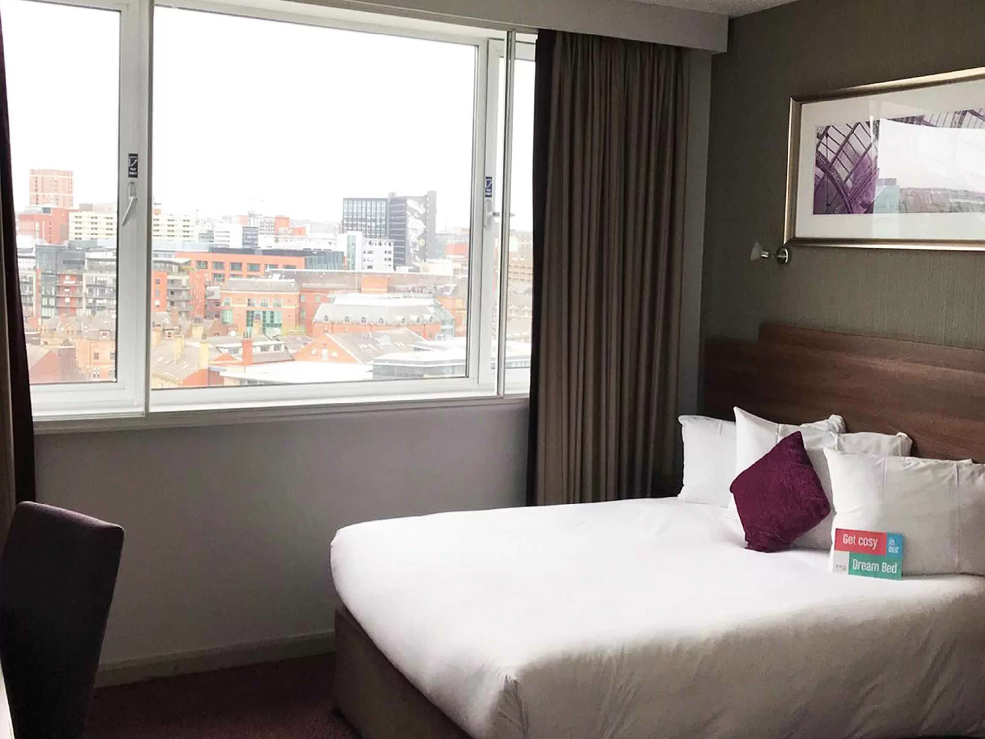 Best Hotels in Leeds - Jurys Inn Best Hotels in Leeds - Jurys Inn