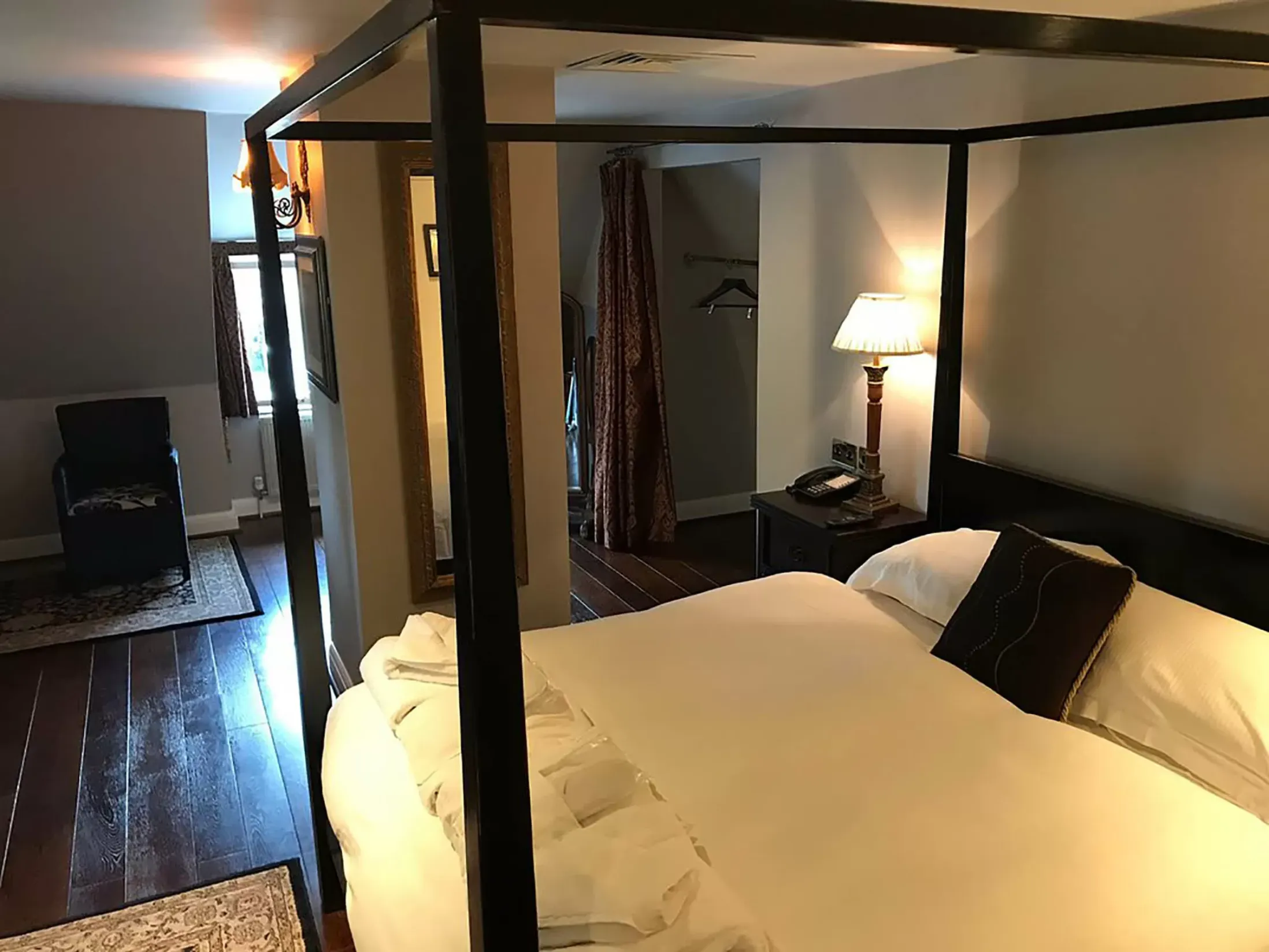 Best Hotels in Southampton - The Pilgrim Inn