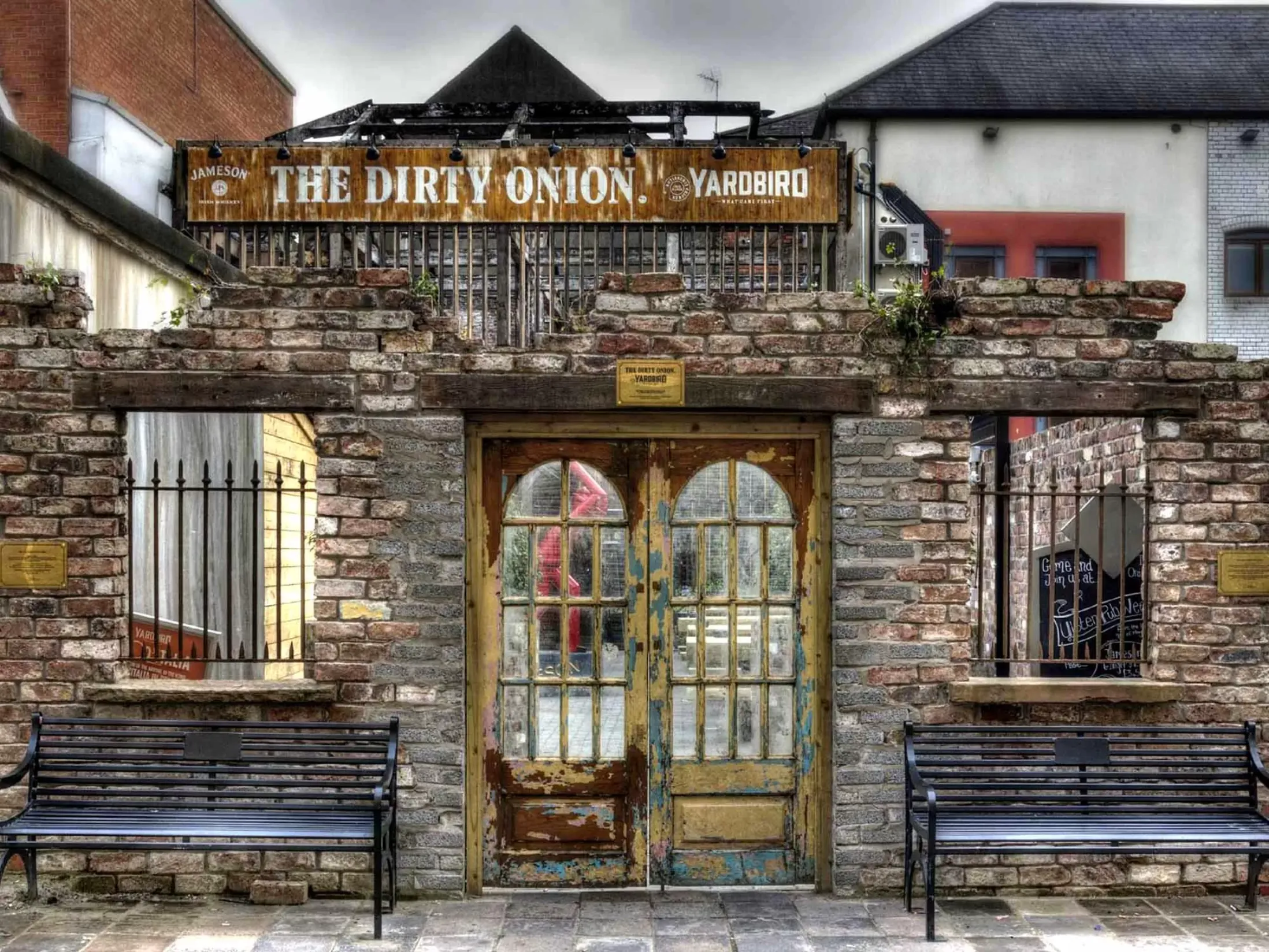 The Dirty Onion - Best Pubs in Belfast