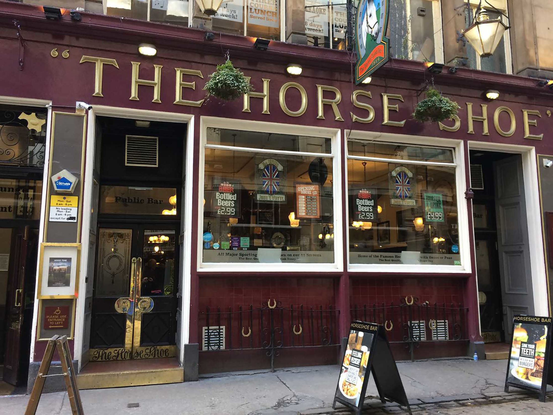 Best Pubs in Glasgow - The Horseshoe Bar