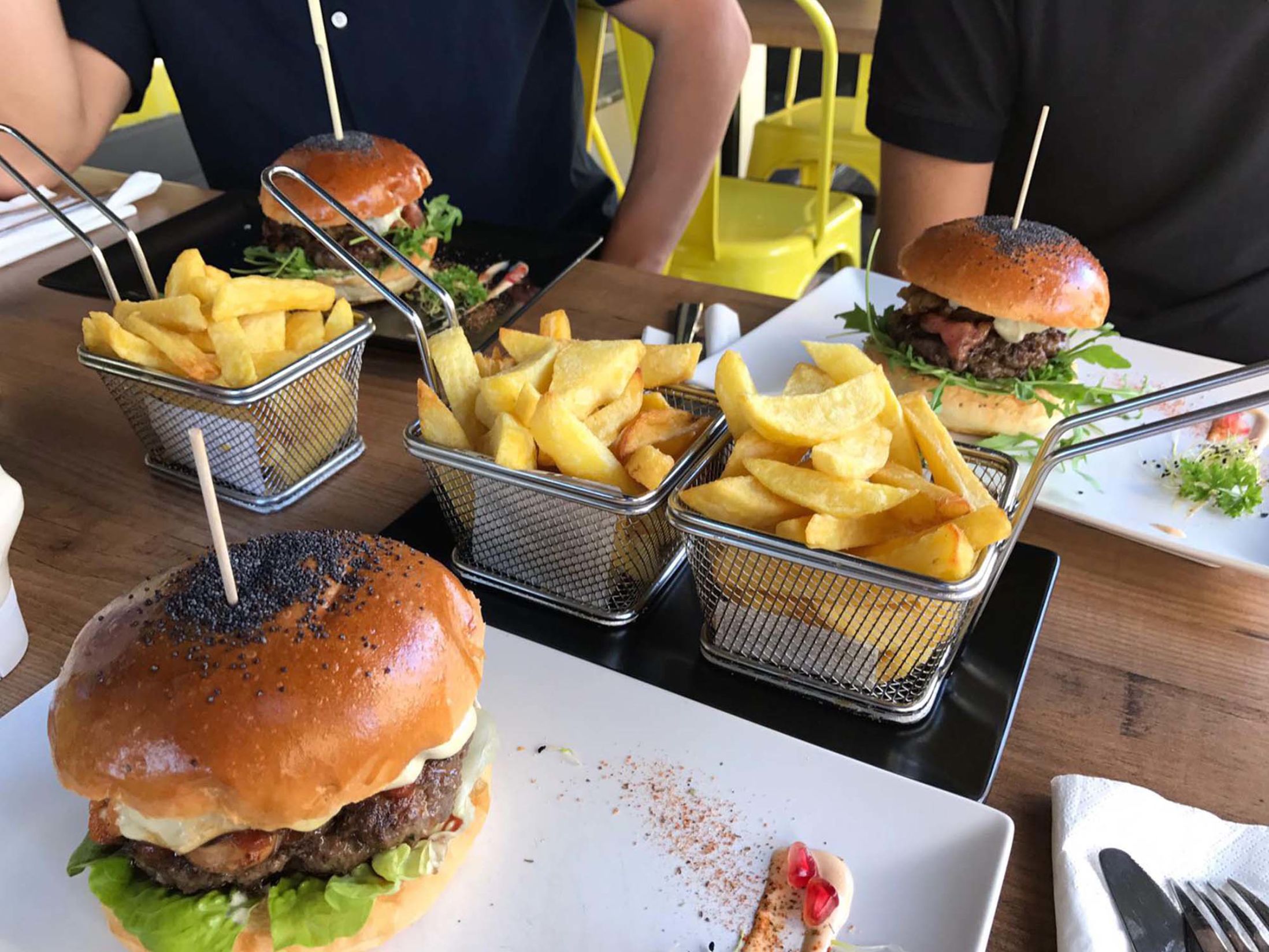 Best Restaurants in Marbella - Gourmet Burger Room