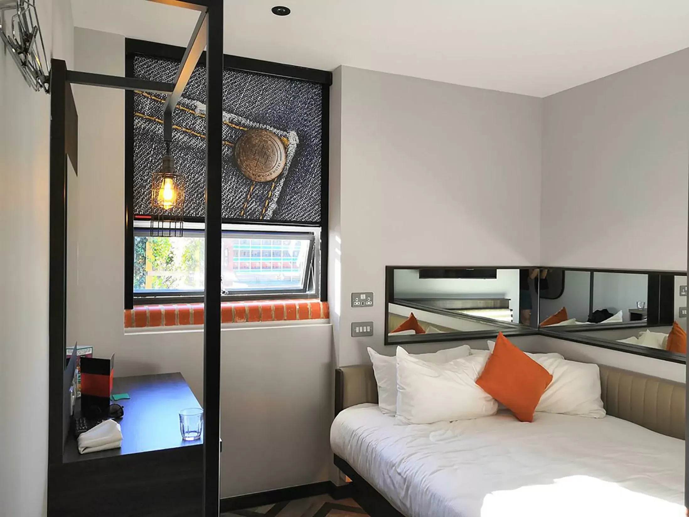 Cheap Hotels in London - New Road Hotel