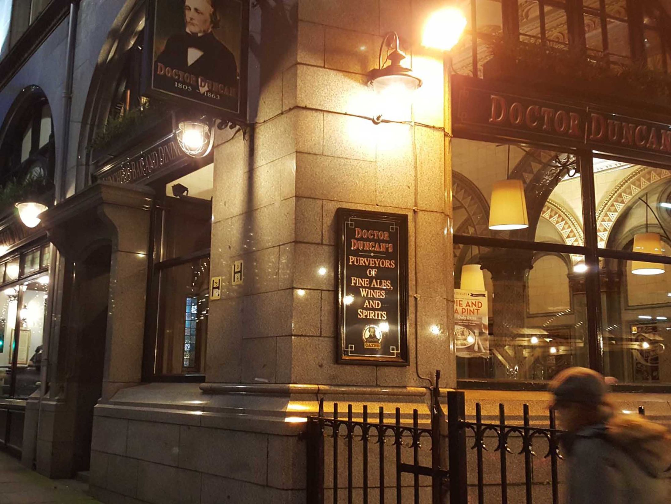 The 13 Best Pubs in Liverpool - Doctor Duncan's