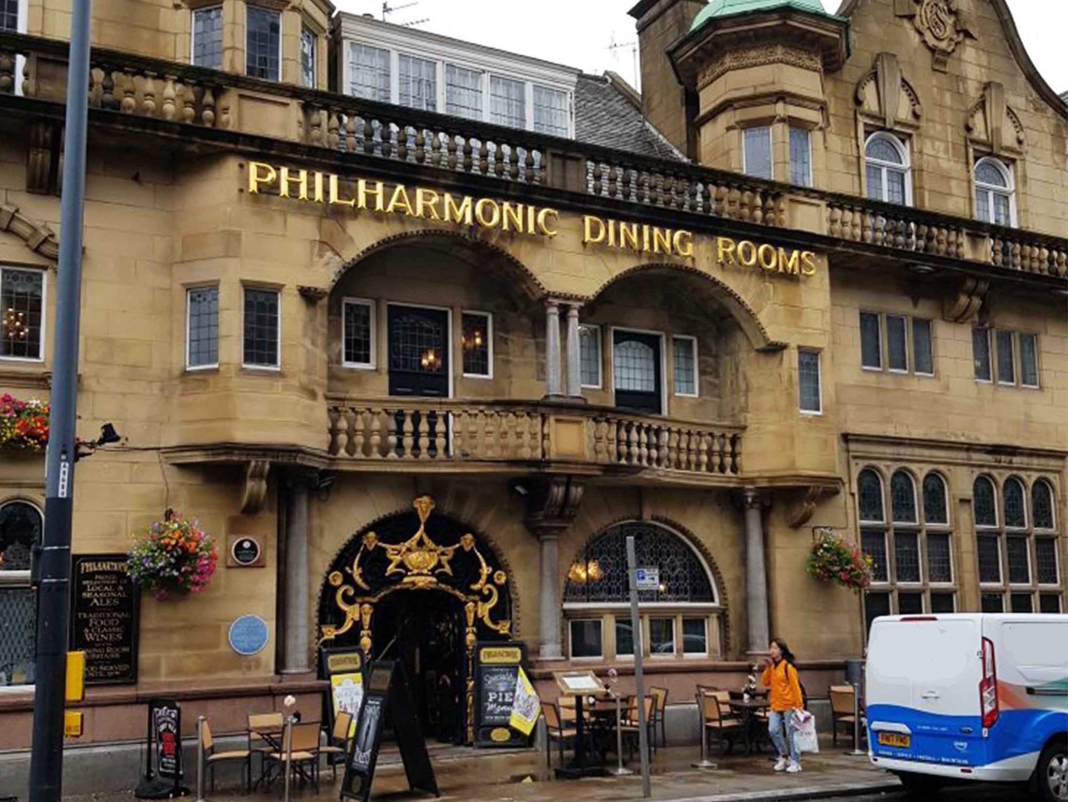 The 13 Best Pubs in Liverpool - The Philharmonic
