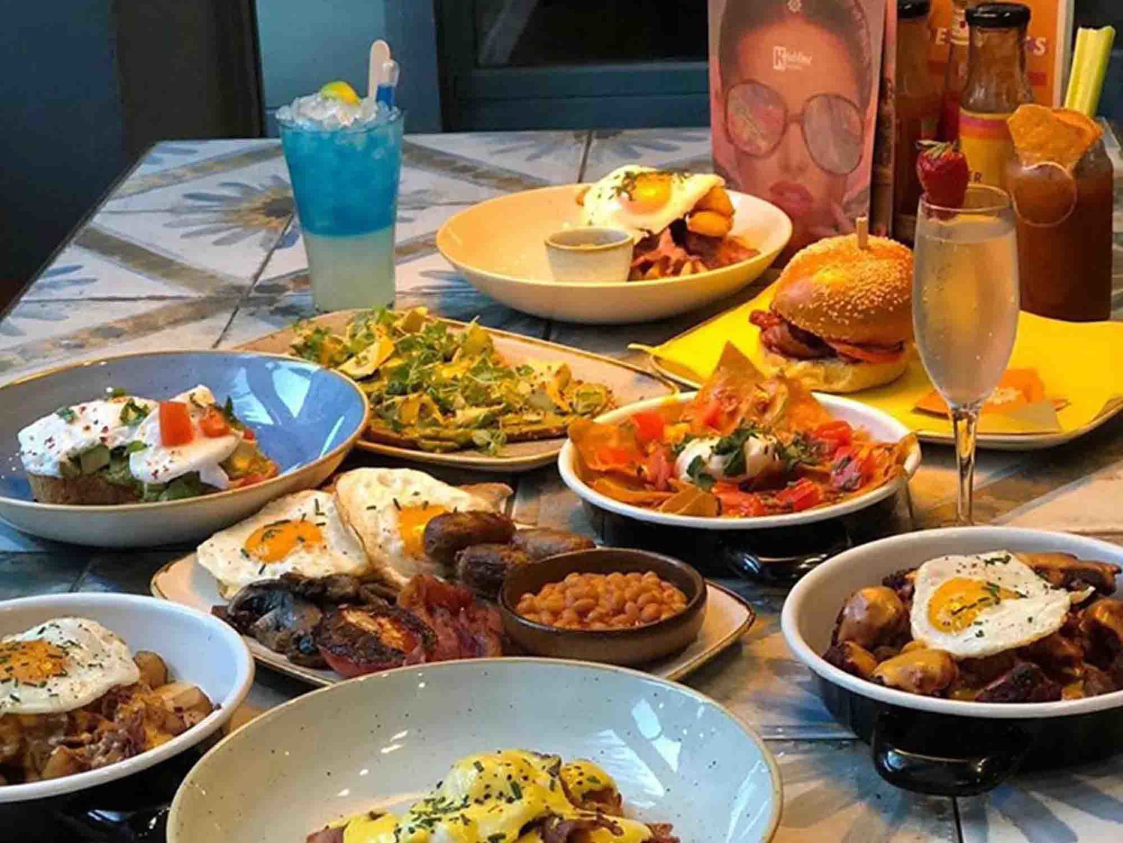 Top Glasgow Bottomless Brunch Venues - Revolution