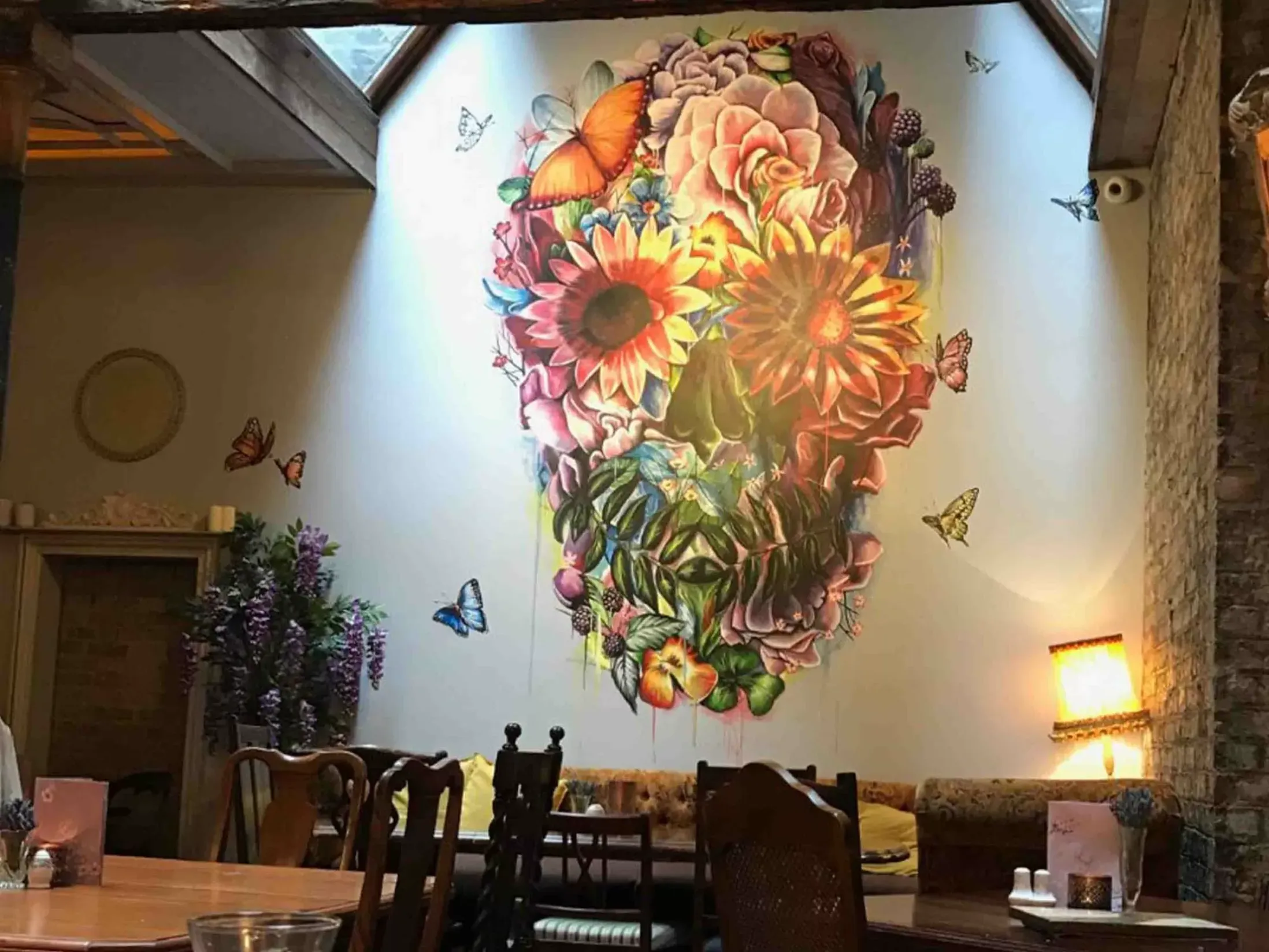 Best Cocktail Bars in Newcastle - Lola Jeans