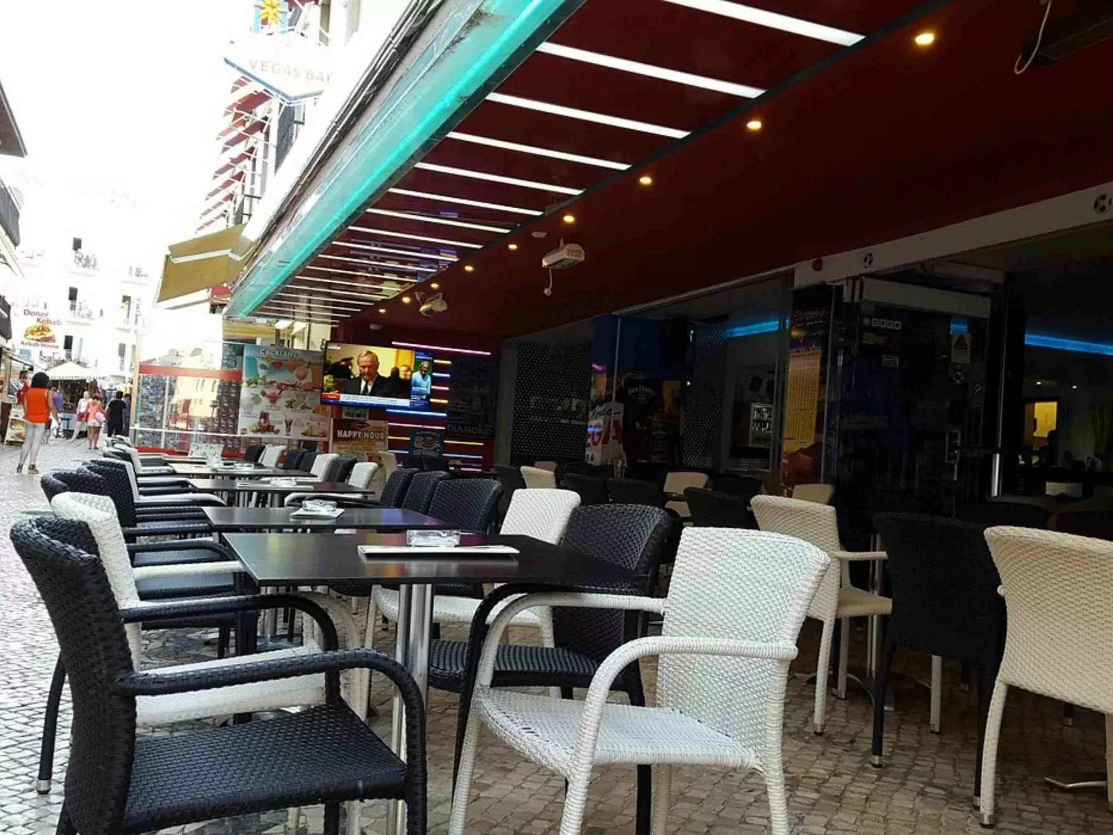 Vegas Bar - Best Bars in Albufeira