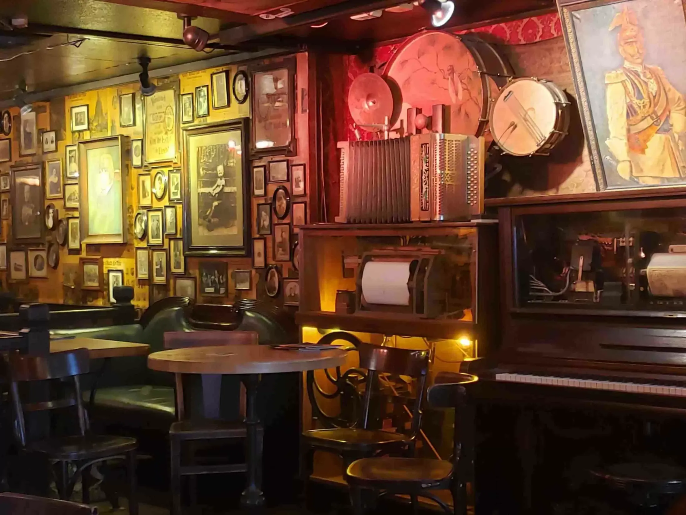 Papa Joe's Biersalon - Best Bars in Cologne