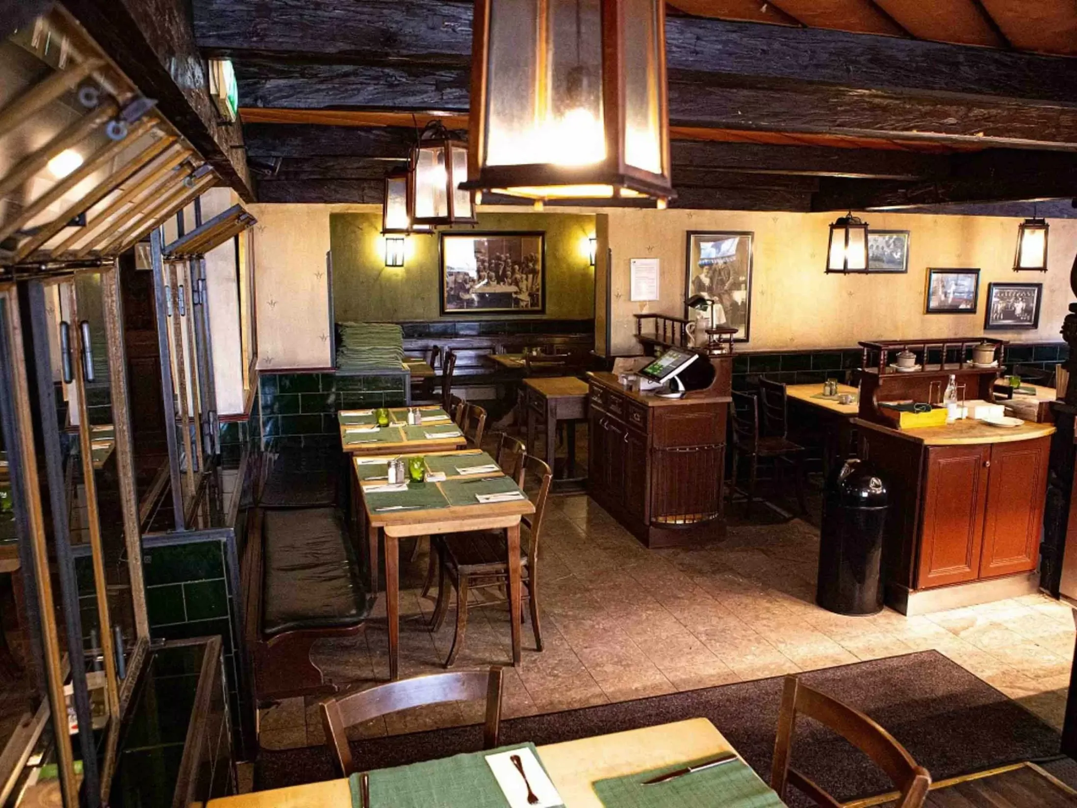 Haxnbauer - Best Bars in Munich