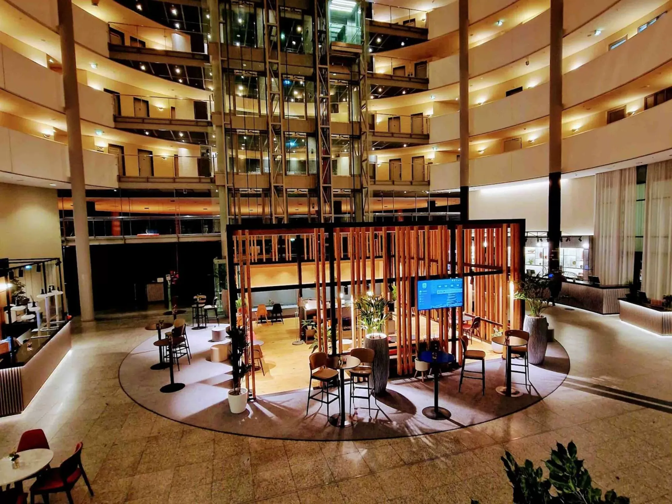 Hotel NH - Best Hotels in Dusseldorf