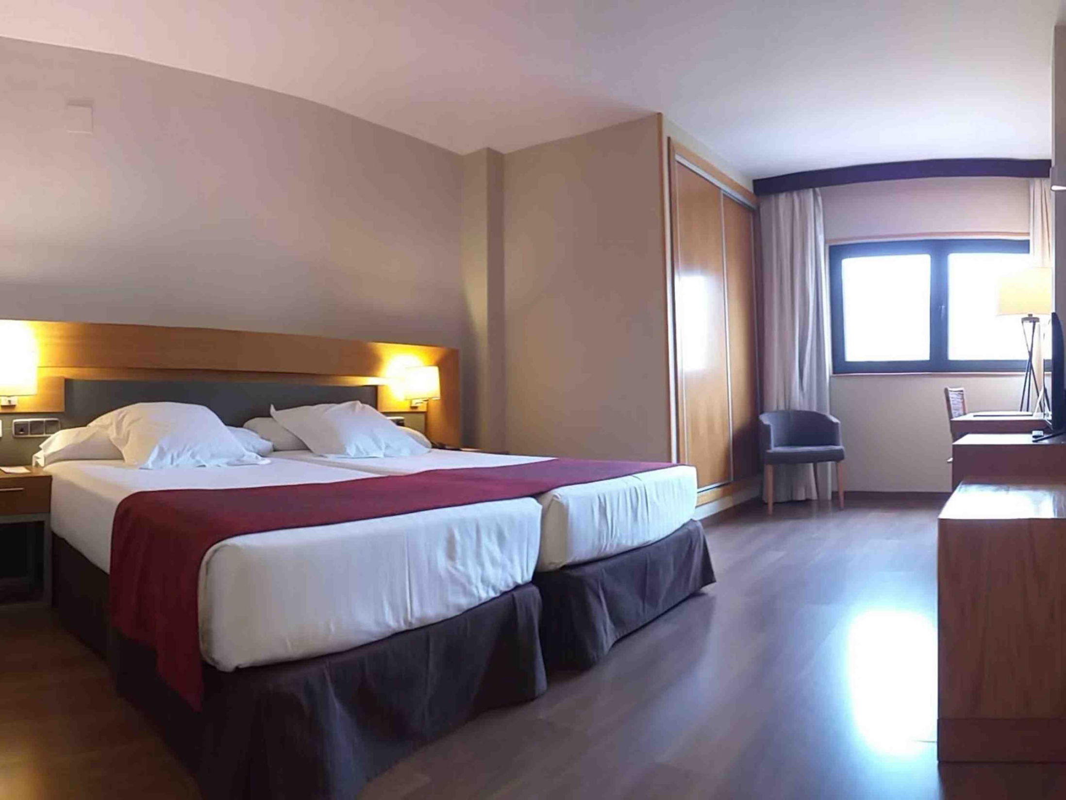 Hotel Guadalmedina - Best Hotels in Malaga