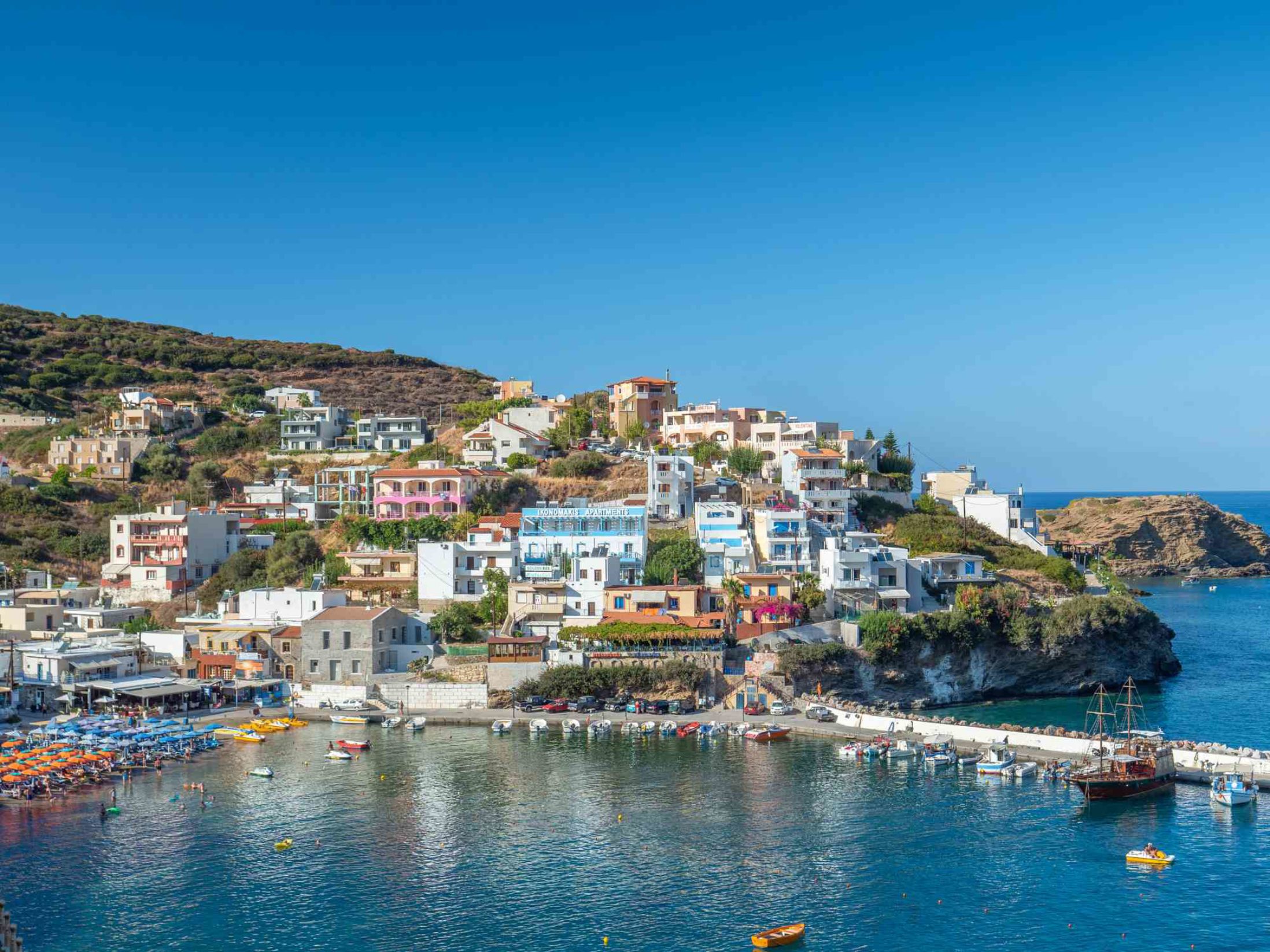 top-cheap-hen-do-ideas-in-greece-save-money-funktion-events