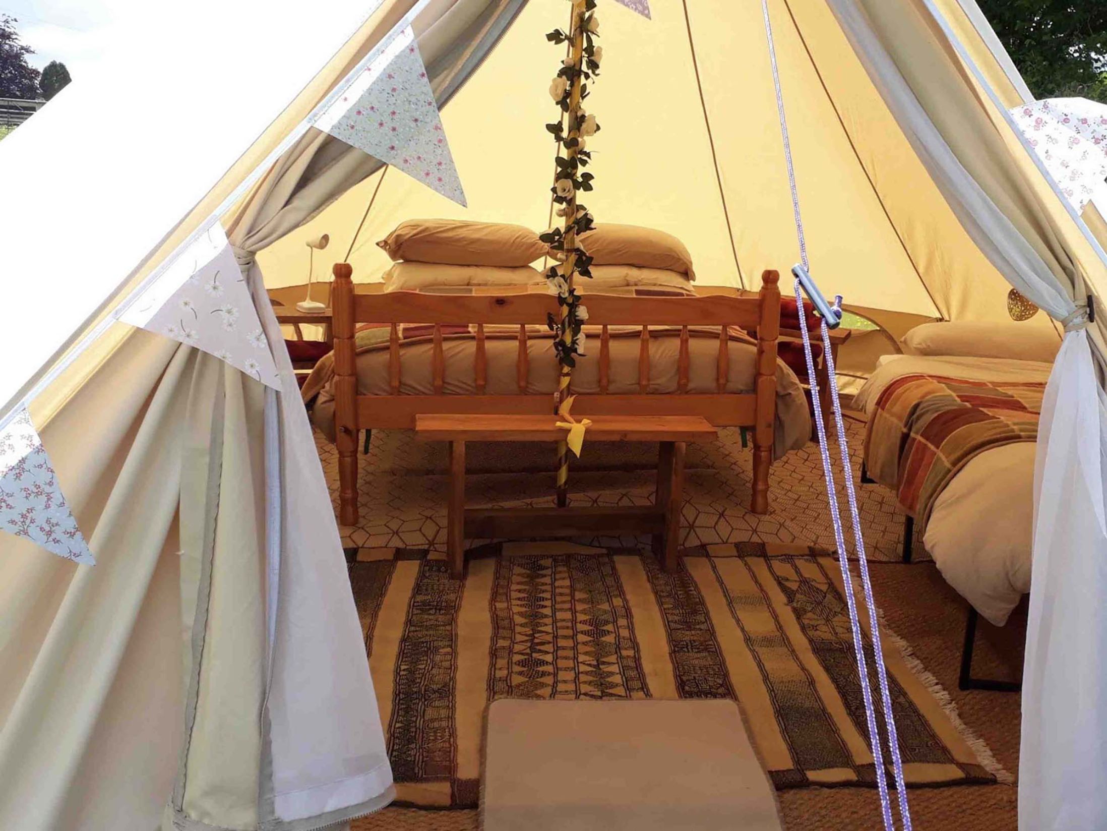 Cwm Cwtch Glamping - Hen Party Glamping