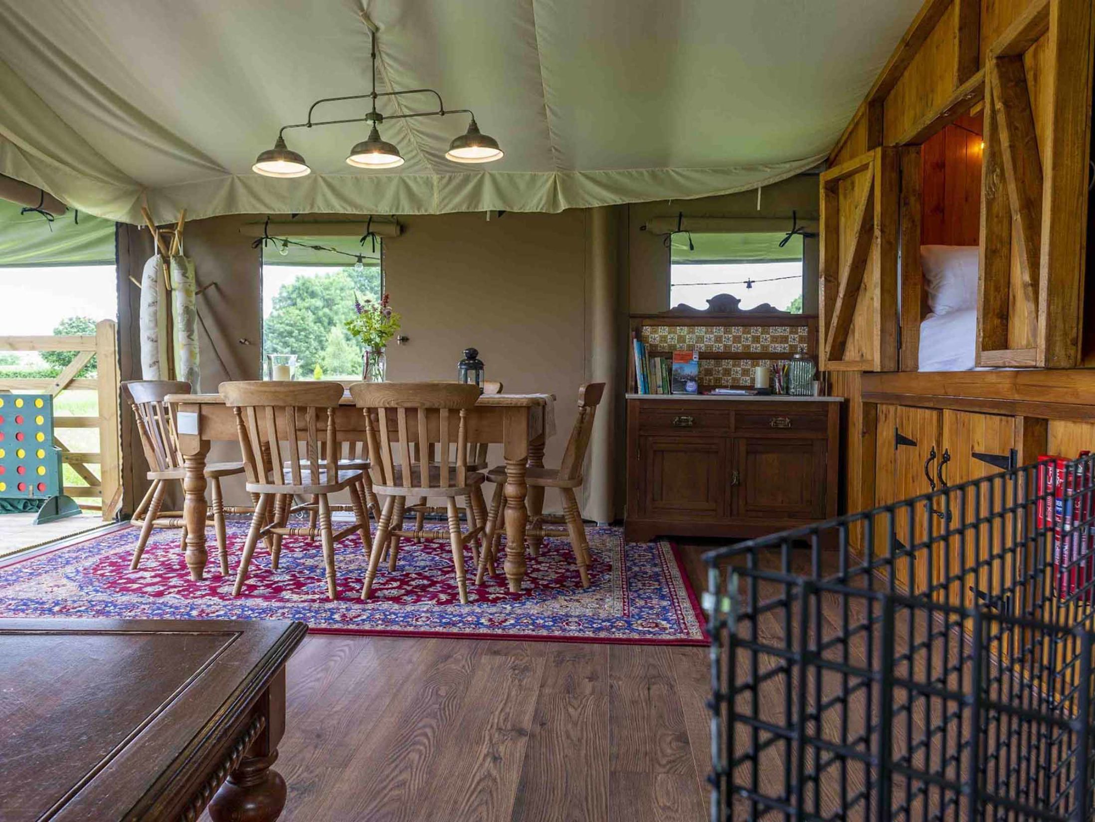 Meadow Field Luxury Glamping - Hen Party Glamping