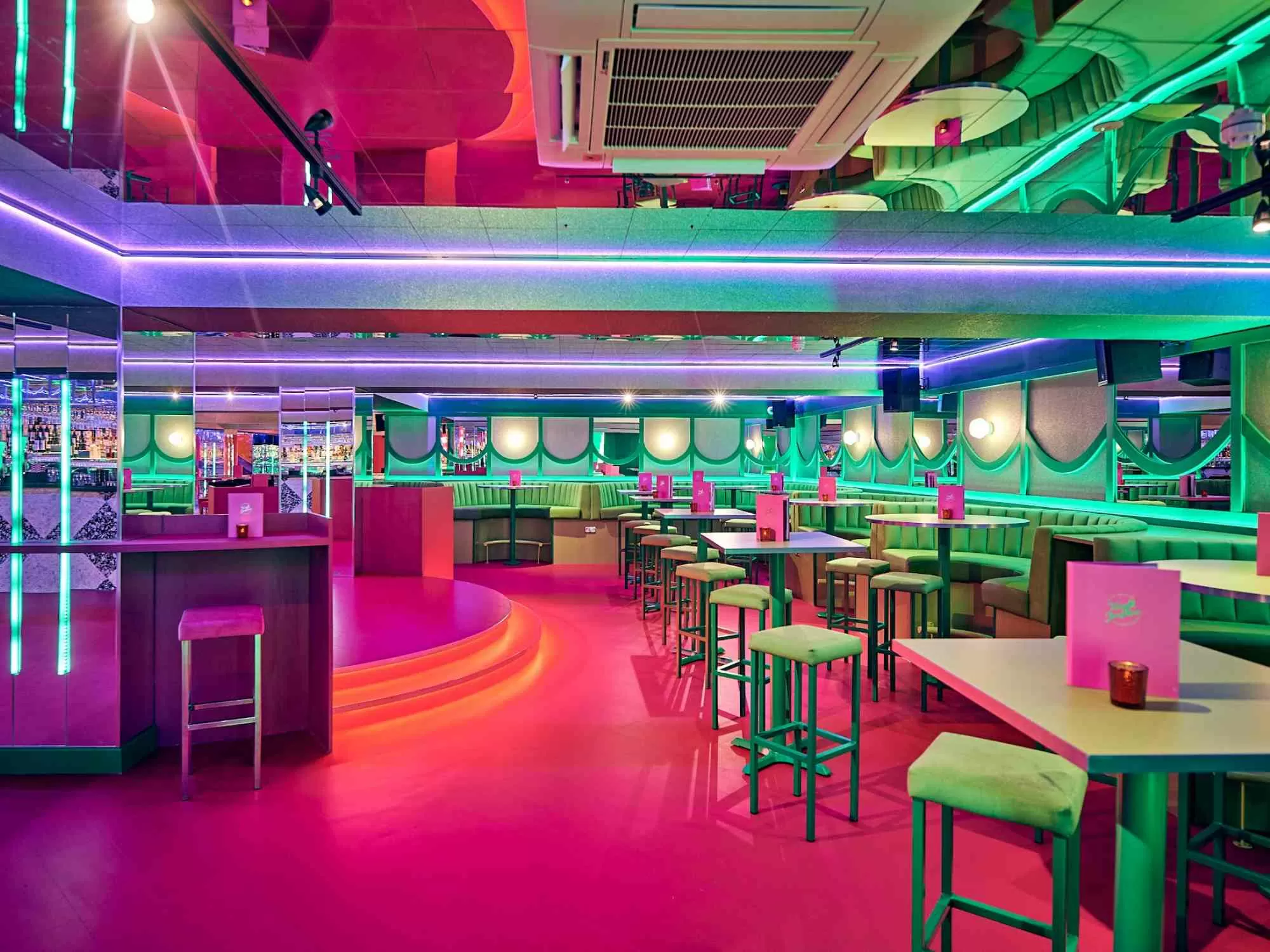 Barbie-Themed Hen Party Bars - Tonight Josephine