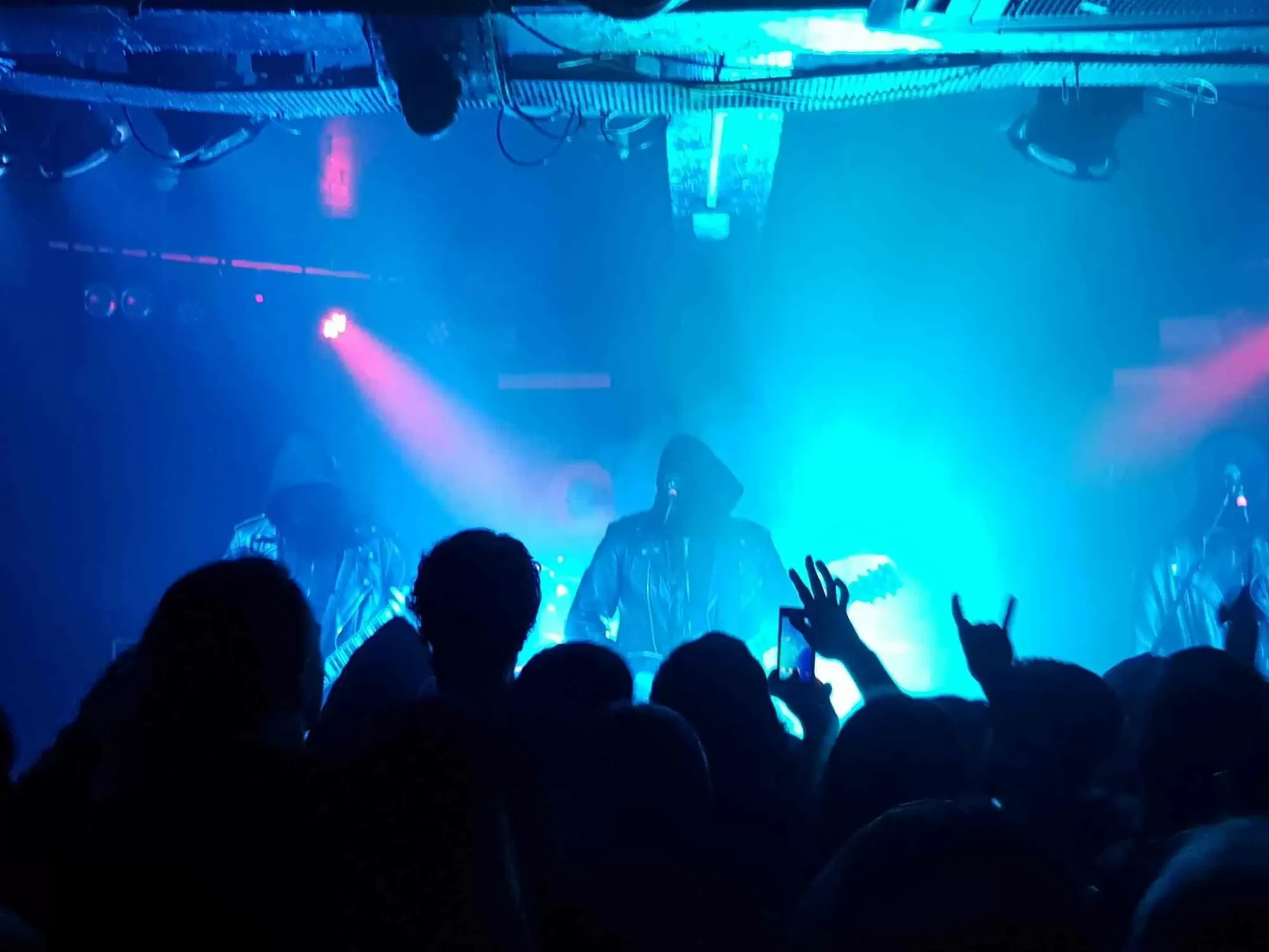 Best Clubs in Glasgow - Cathouse Rock Club