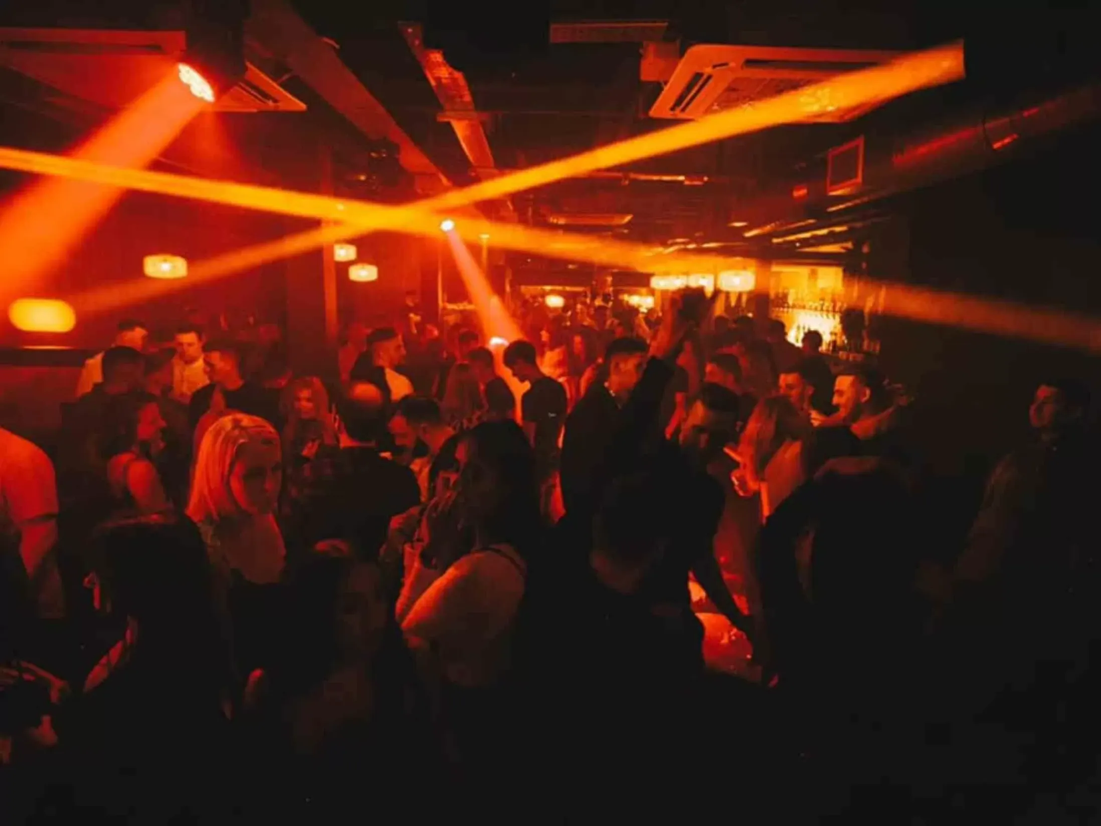 Best Clubs in Reading - Gun Street Garden