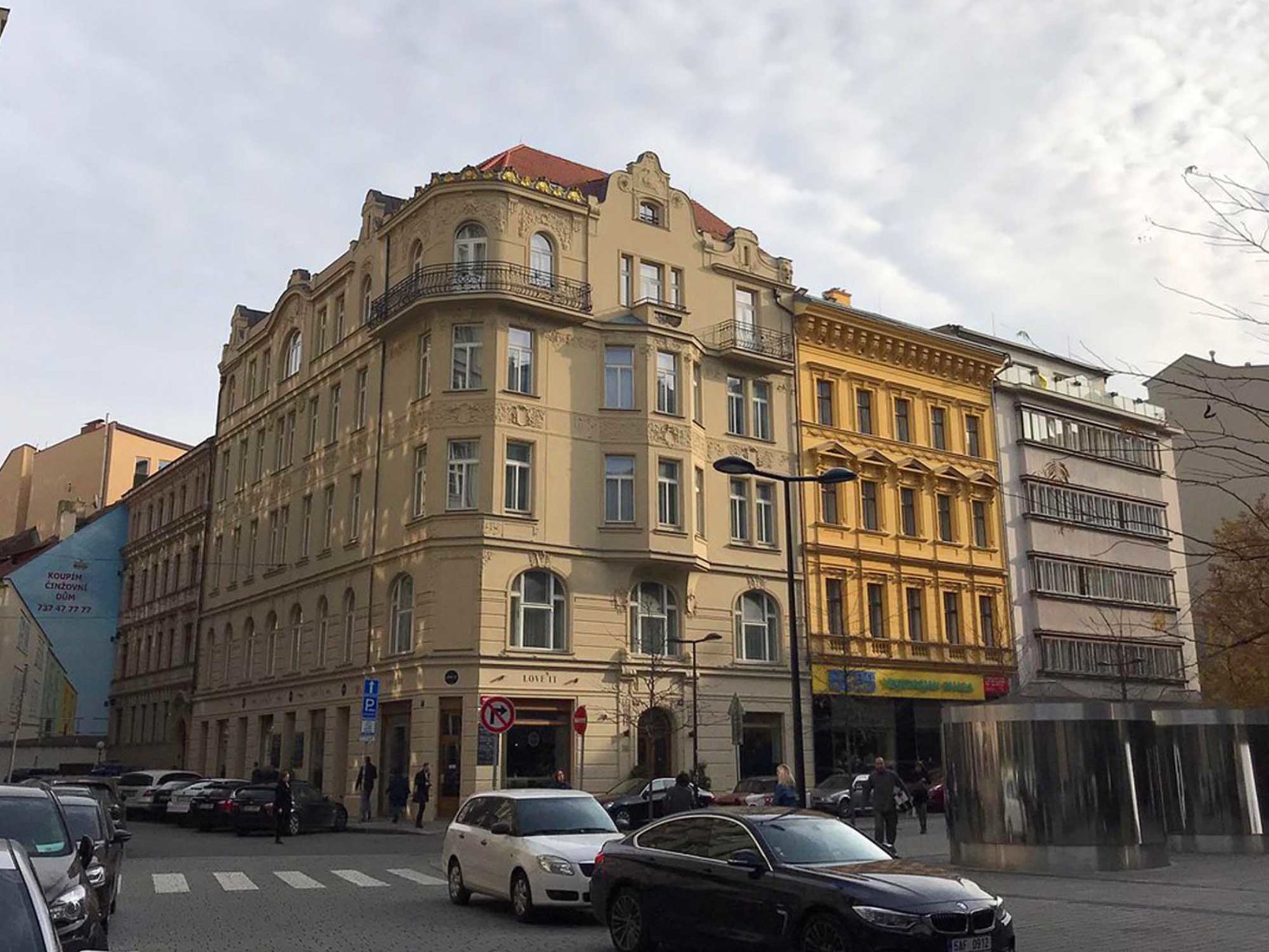 Amazing Hotels in Prague - Hotel Golden Crown
