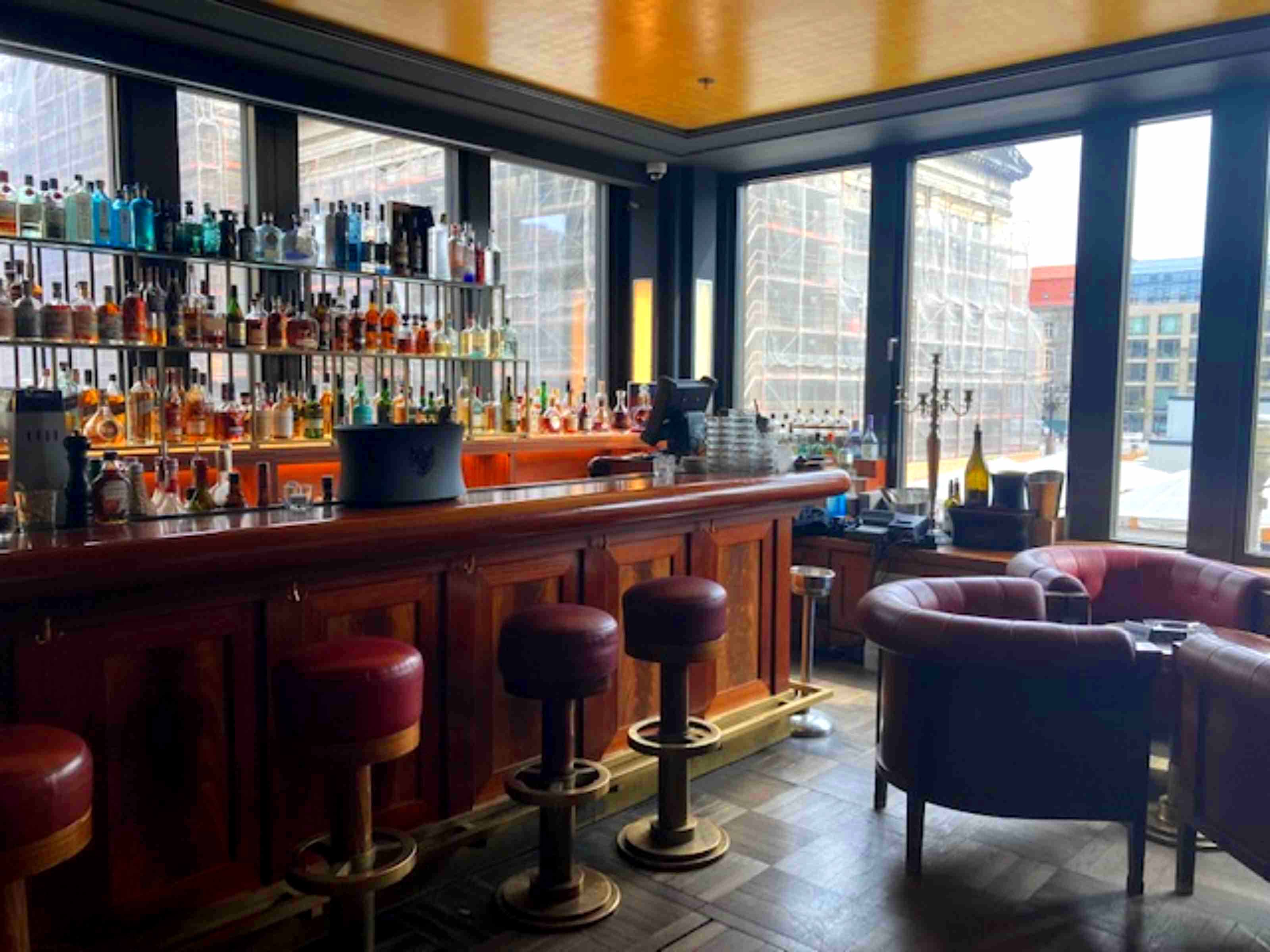 Best Bars in Berlin - Newton Bar