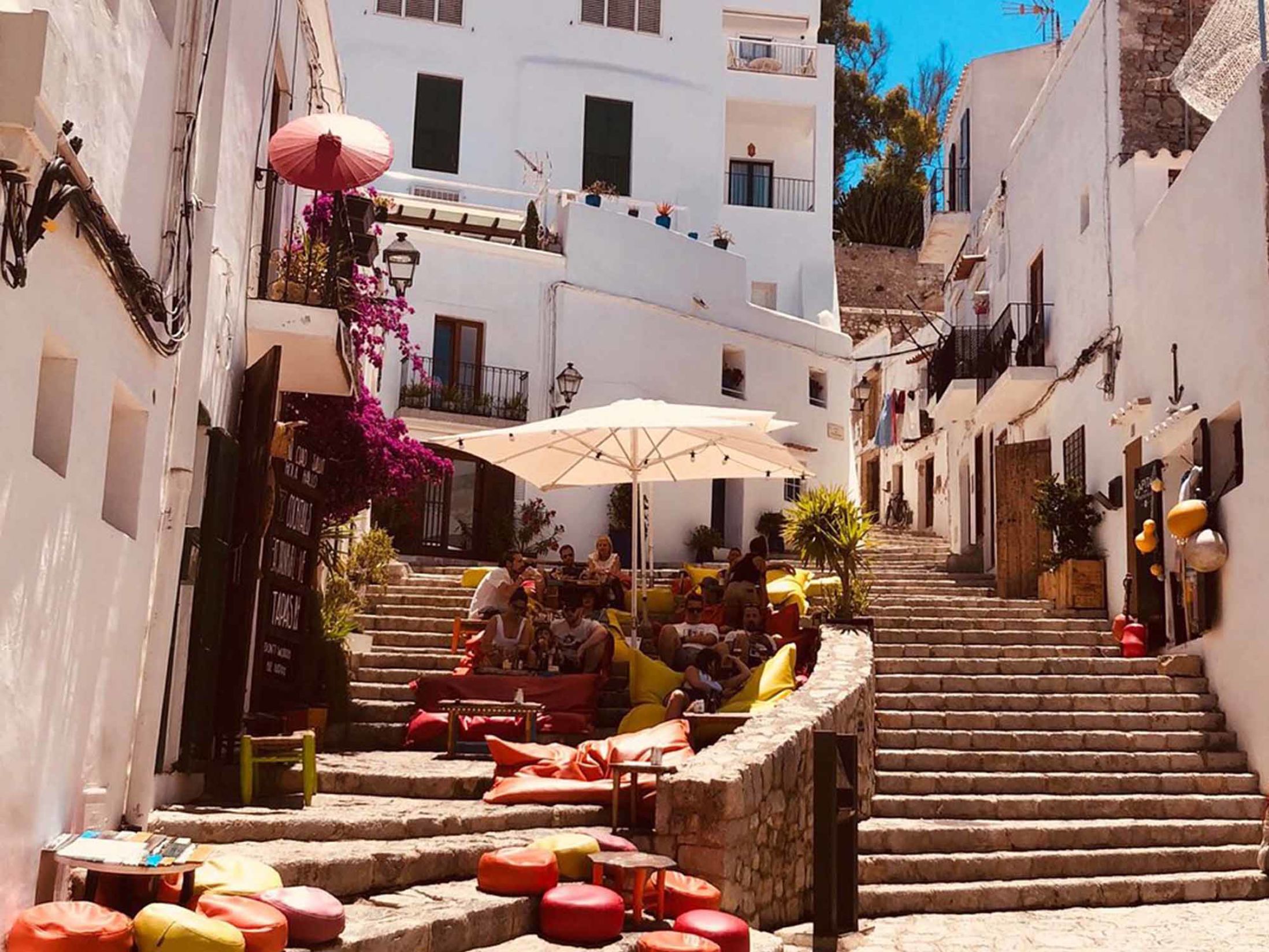 Best Bars in Ibiza - S'Escalinata Eivissa