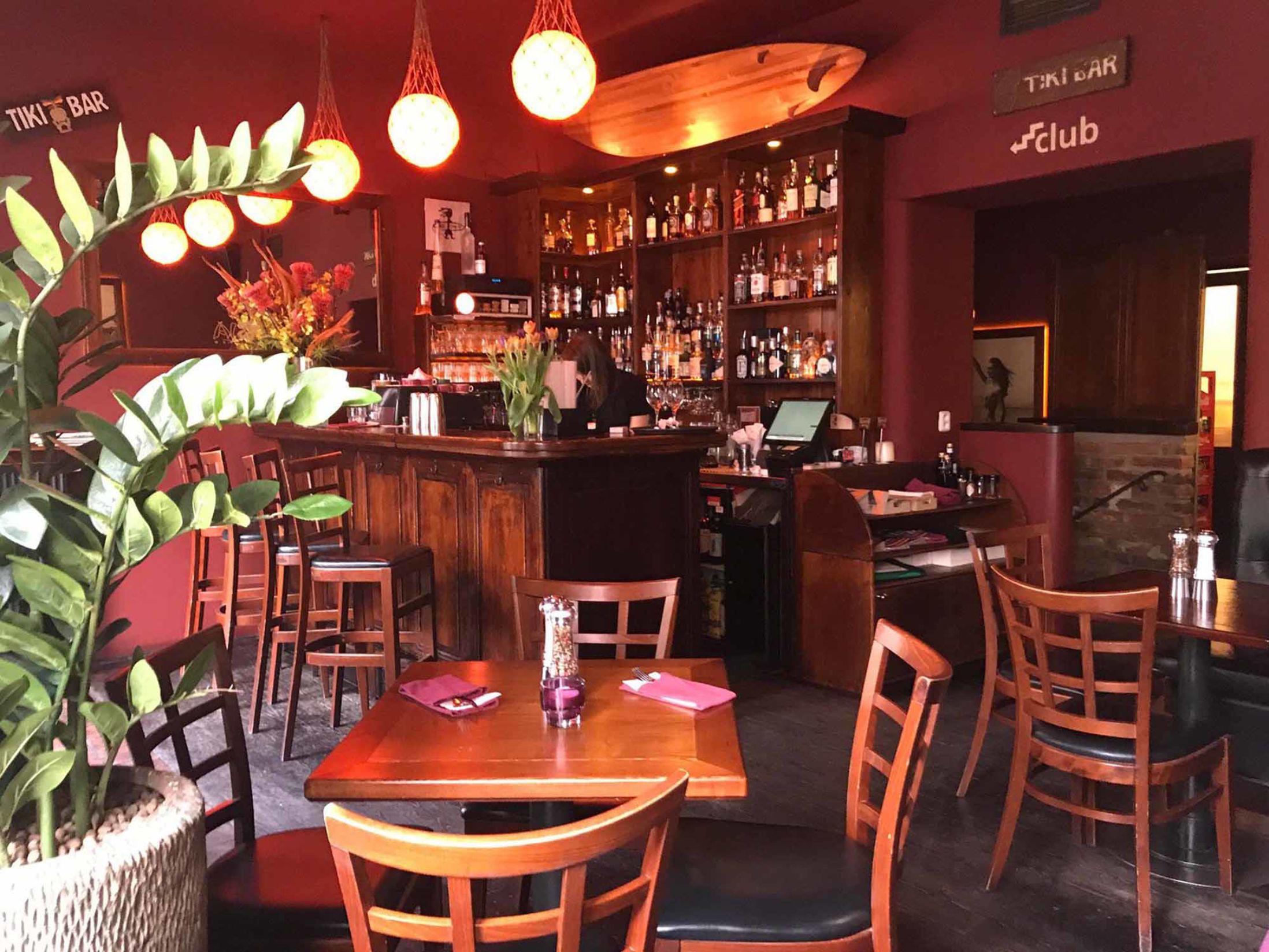 Best Bars in Prague - Aloha