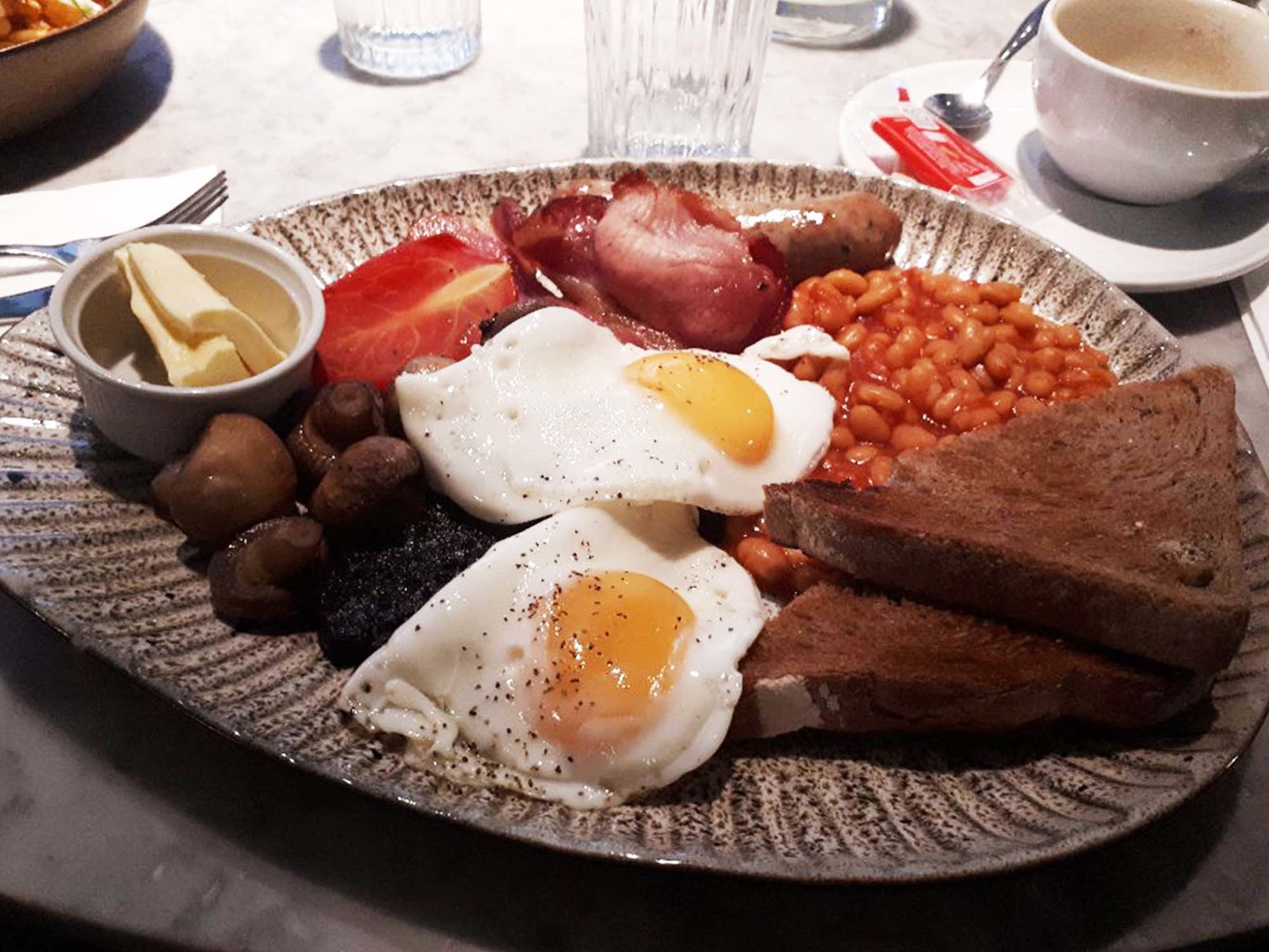 Best Bottomless Brunch in Liverpool - Castle St Townhouse