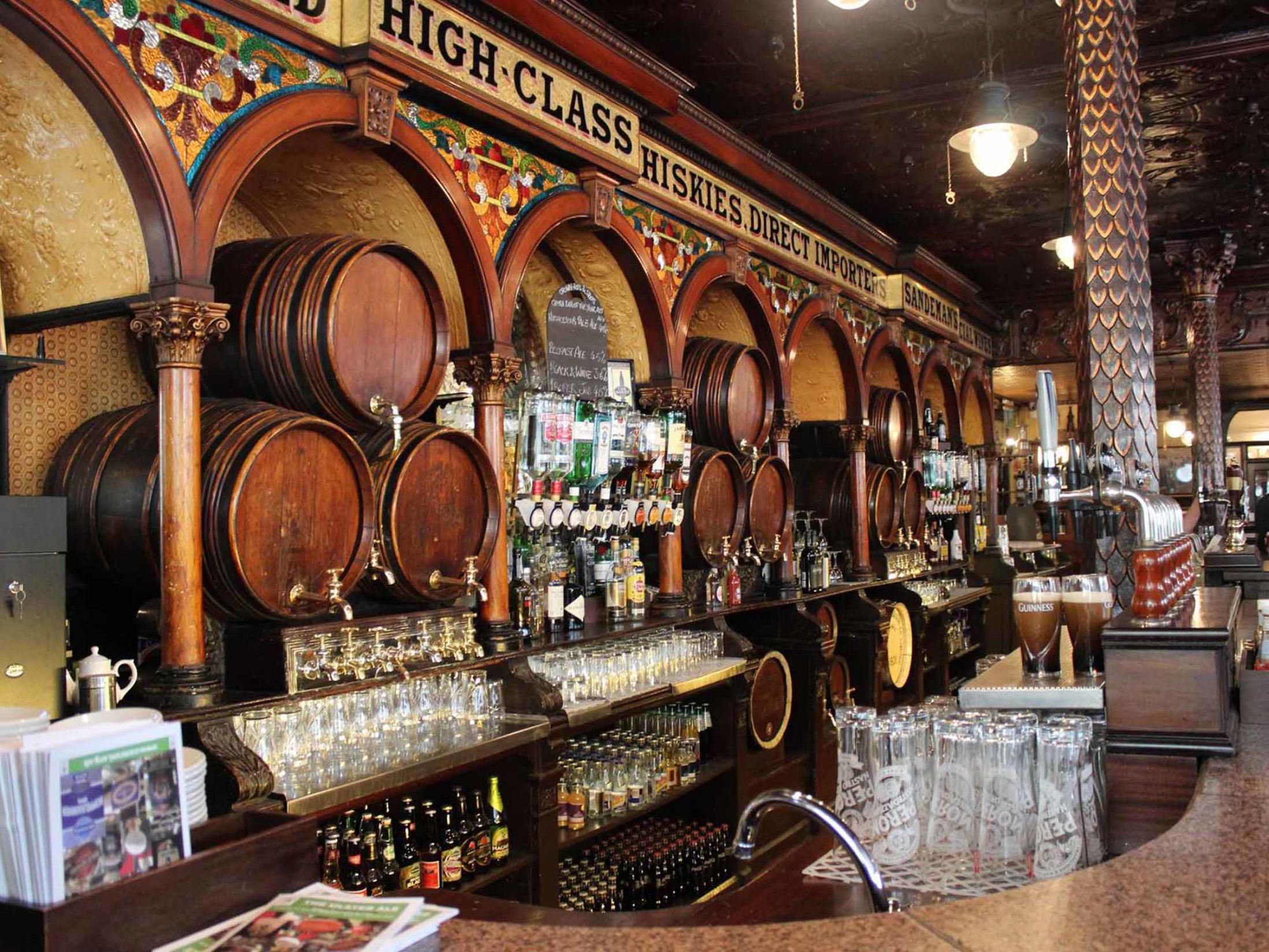 The Crown Bar Liquor Saloon - Best Pubs in Belfast