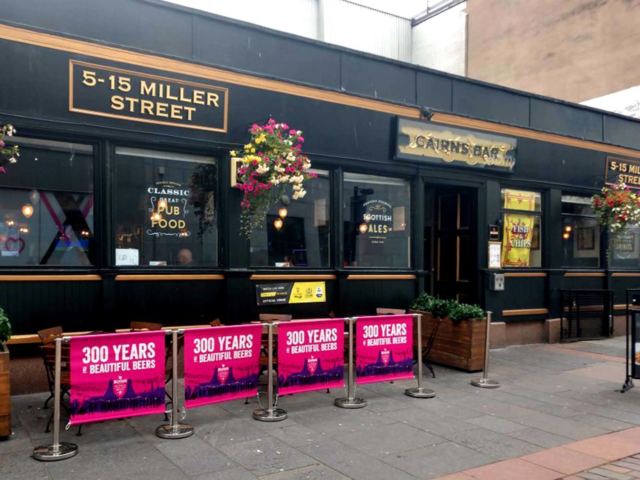 Best Pubs in Glasgow - Cairns Bar