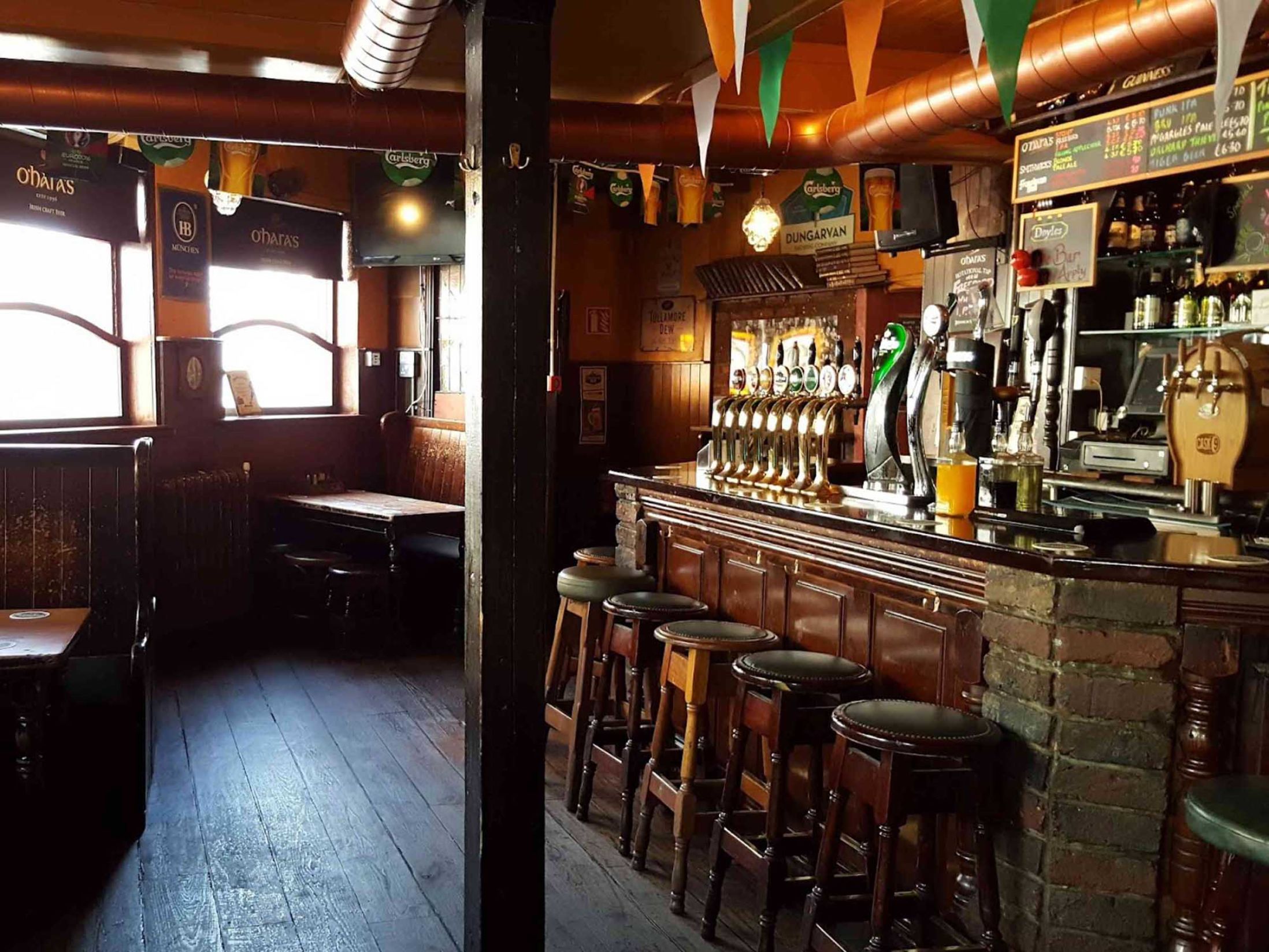 Doyle's Pub - Best Bars in Dublin