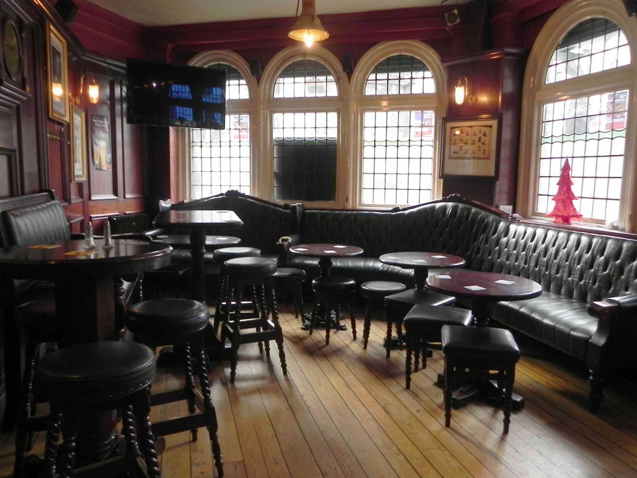 M.J.O'Neill's - Best Bars in Dublin